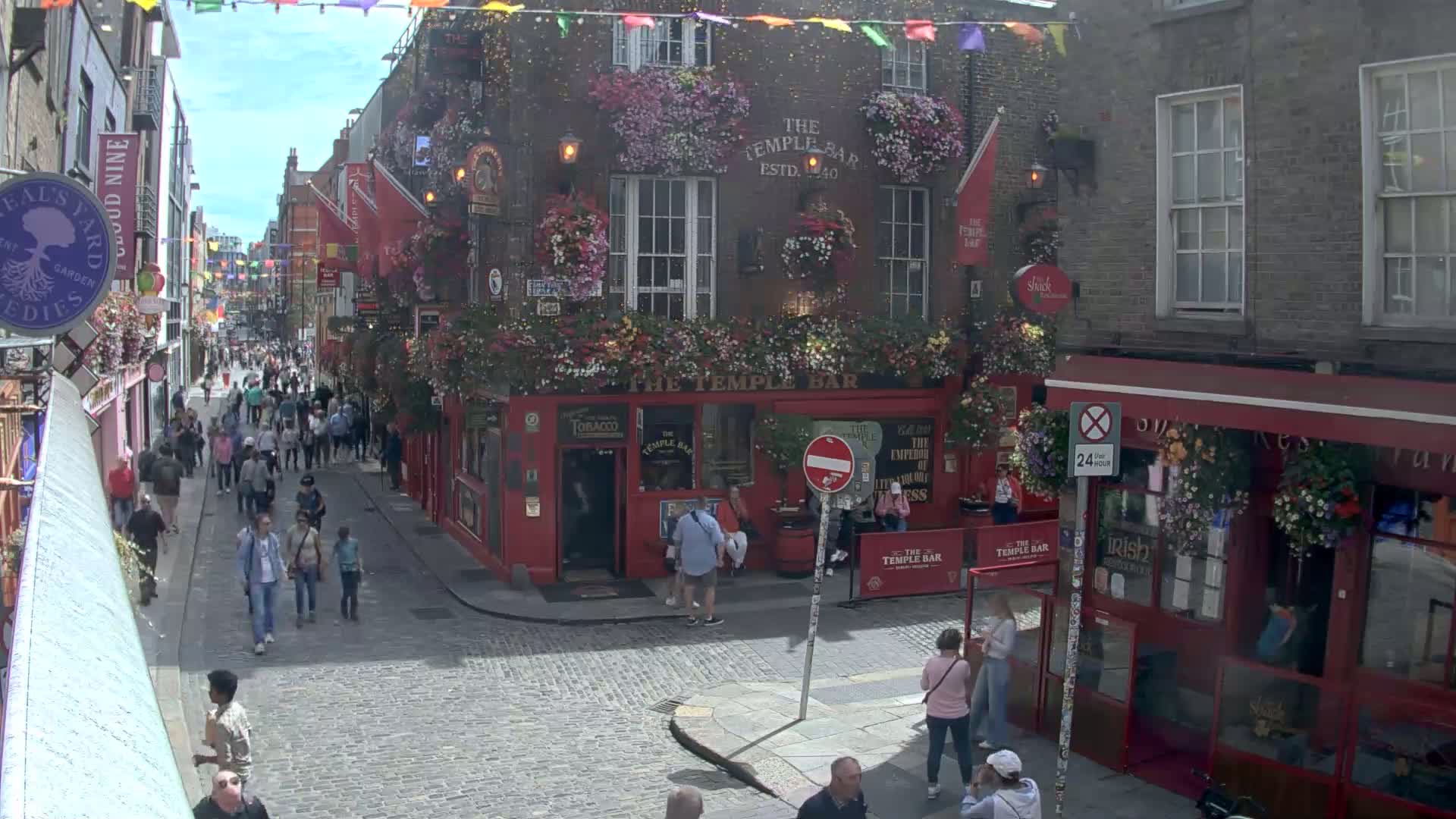 South Dublin , 45 Temple Bar Street Live Cam - Dublin,Eastern and Midland, Leinster, Ireland 