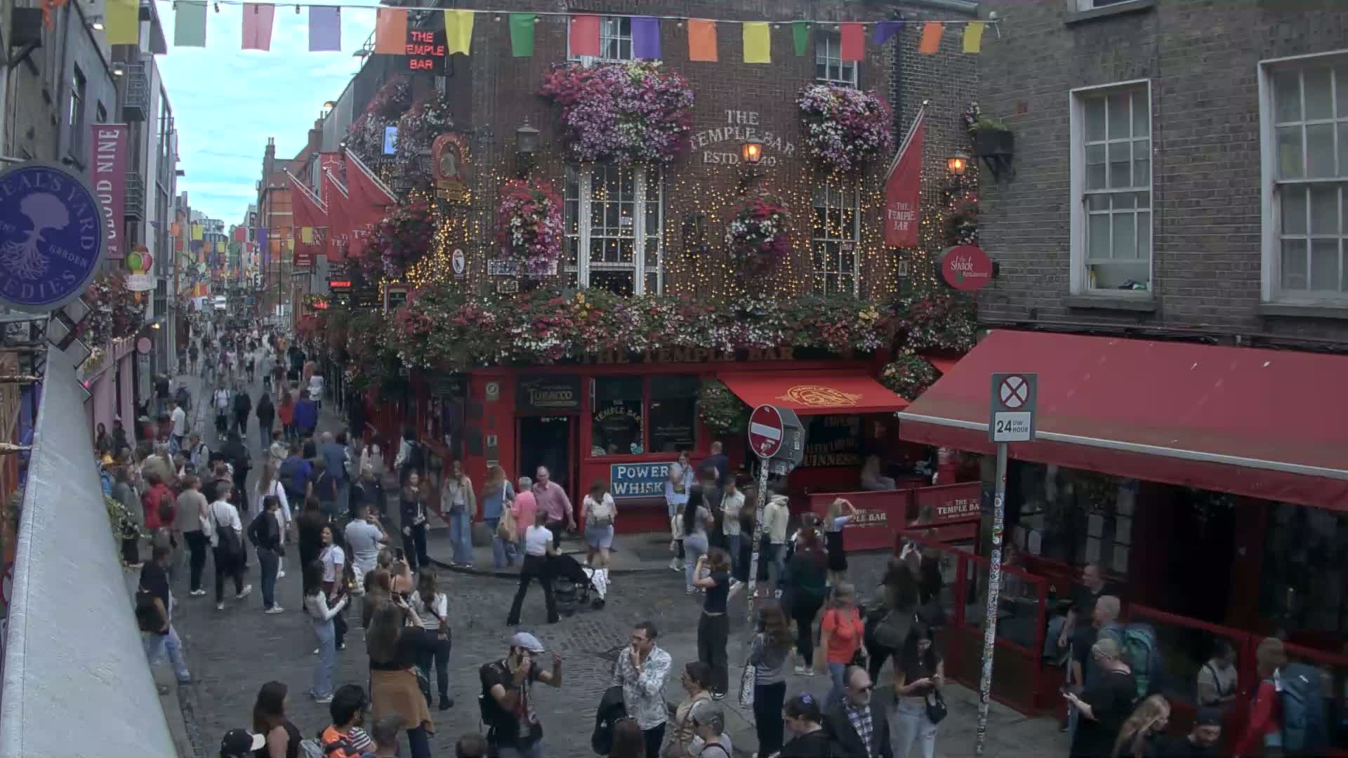 South Dublin , 45 Temple Bar Street Live Cam - Dublin,Eastern and Midland, Leinster, Ireland 