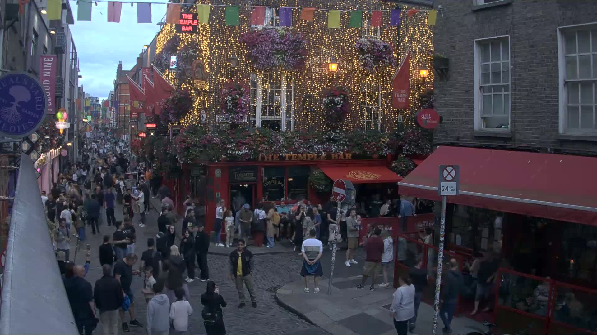 South Dublin , 45 Temple Bar Street Live Cam - Dublin,Eastern and Midland, Leinster, Ireland 