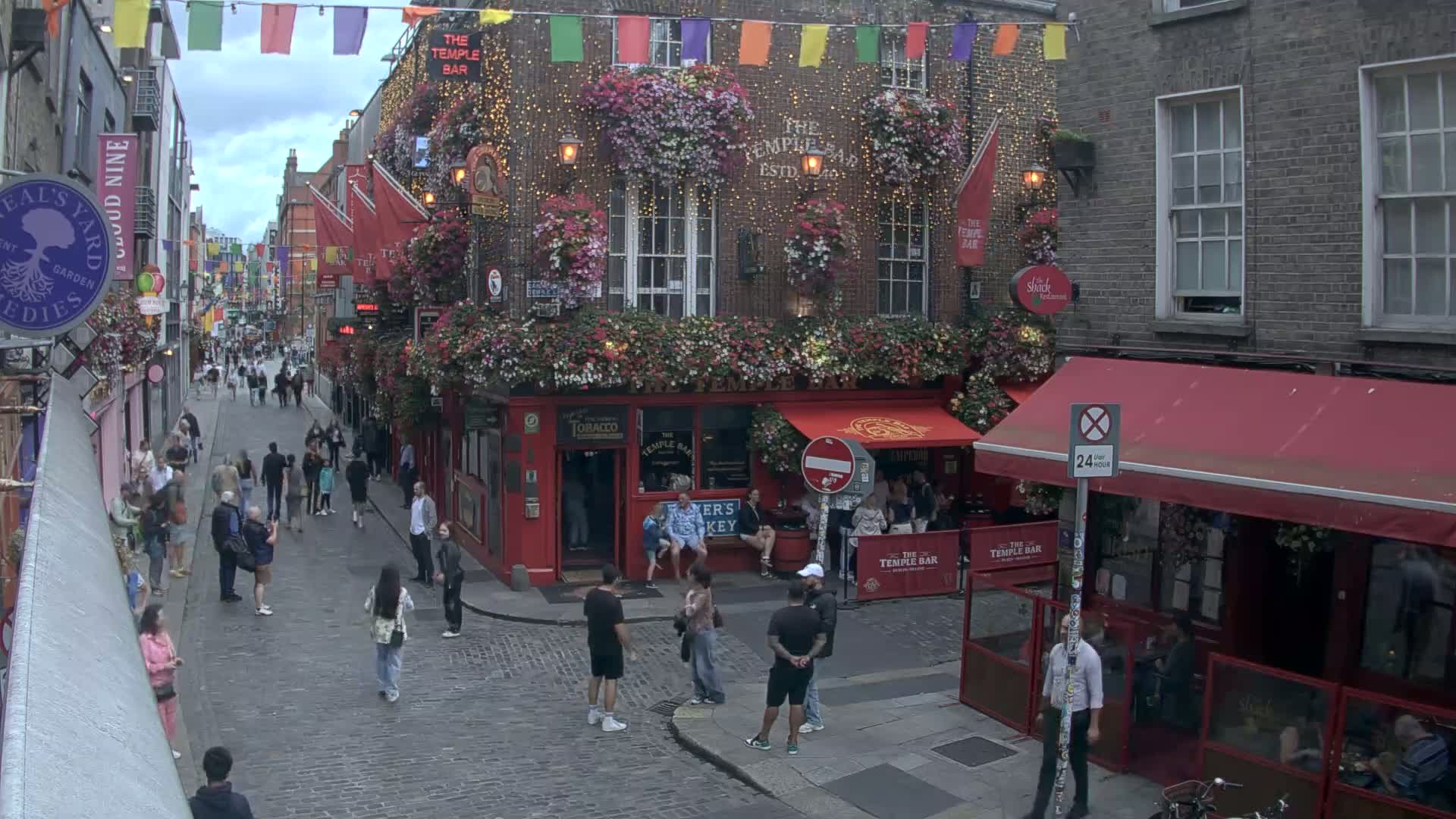 South Dublin , 45 Temple Bar Street Live Cam - Dublin,Eastern and Midland, Leinster, Ireland 