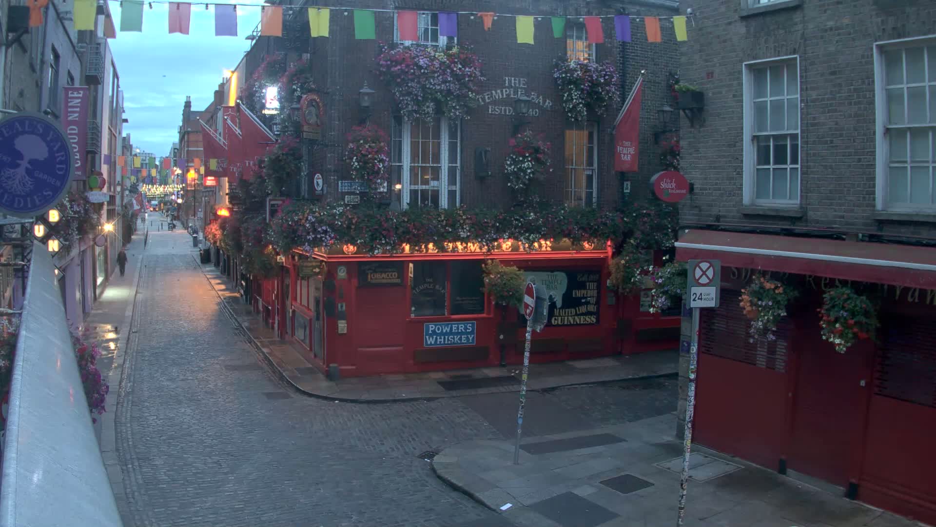 South Dublin , 45 Temple Bar Street Live Cam - Dublin,Eastern and Midland, Leinster, Ireland 