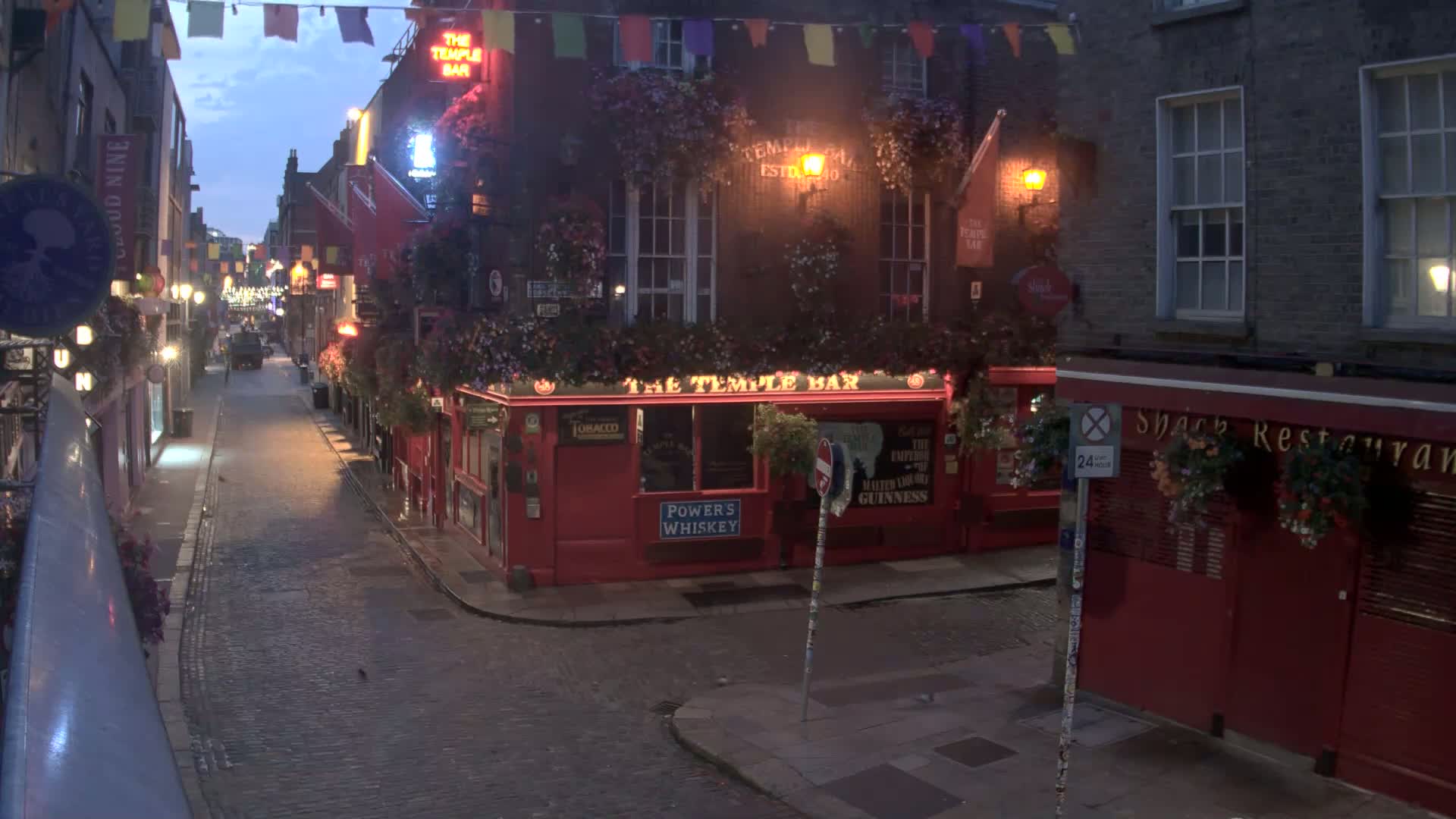 South Dublin , 45 Temple Bar Street Live Cam - Dublin,Eastern and Midland, Leinster, Ireland 