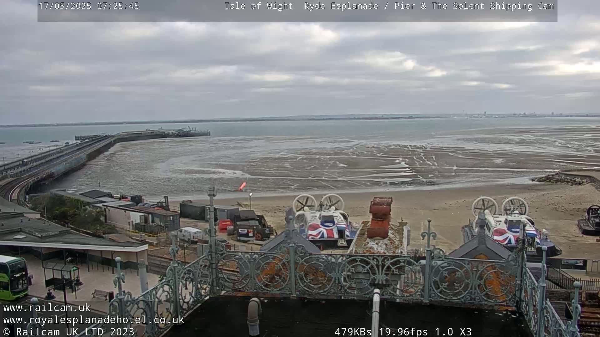 Ryde Pier & Beach Live Cam -Isle Of Wight, South East, England, United Kingdom