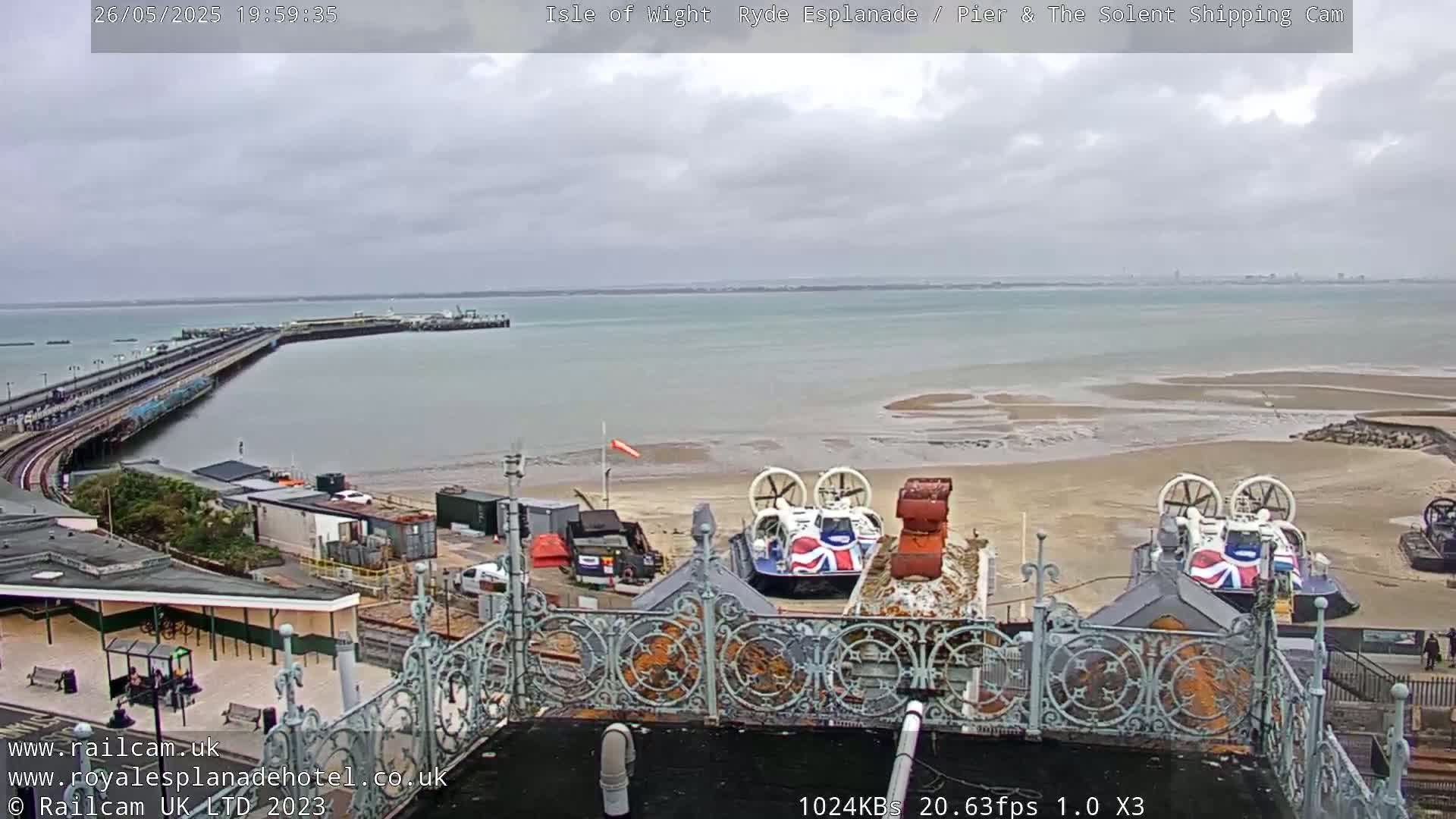 Ryde Pier & Beach Live Cam -Isle Of Wight, South East, England, United Kingdom