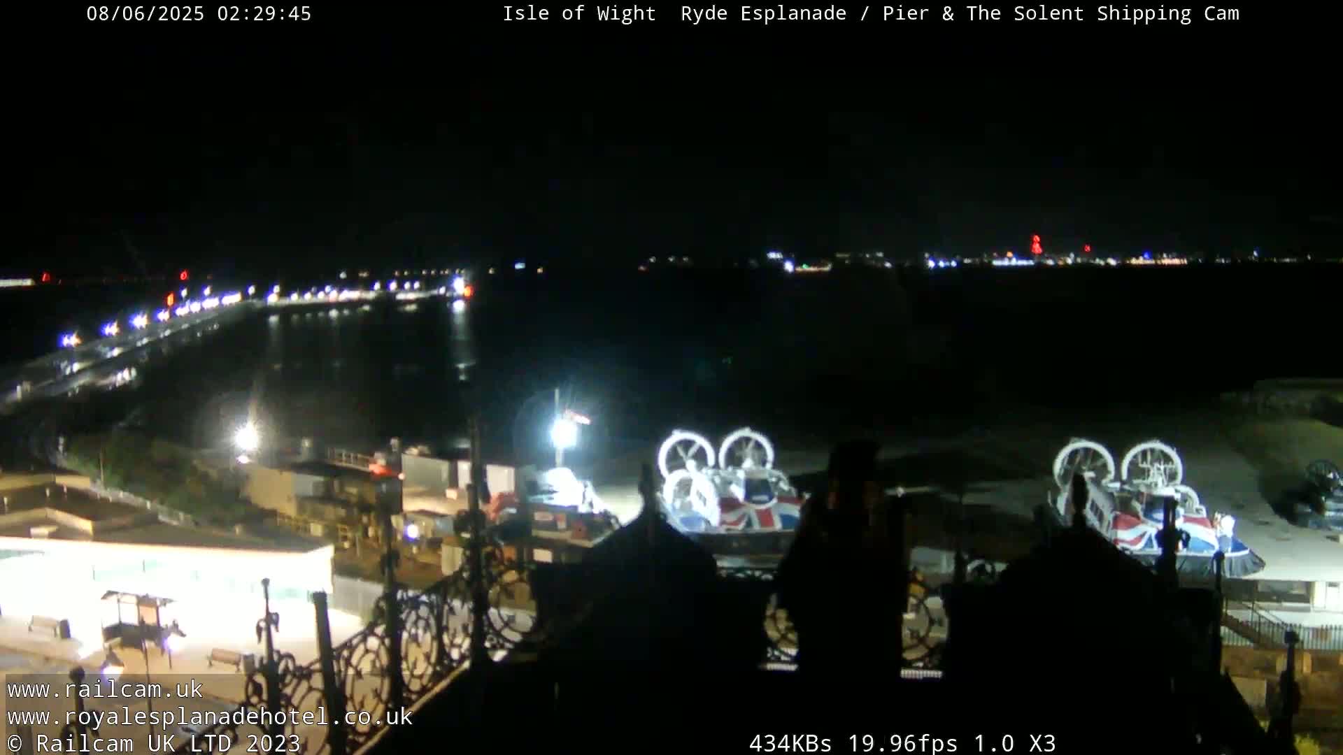 Ryde Pier & Beach Live Cam -Isle Of Wight, South East, England, United Kingdom