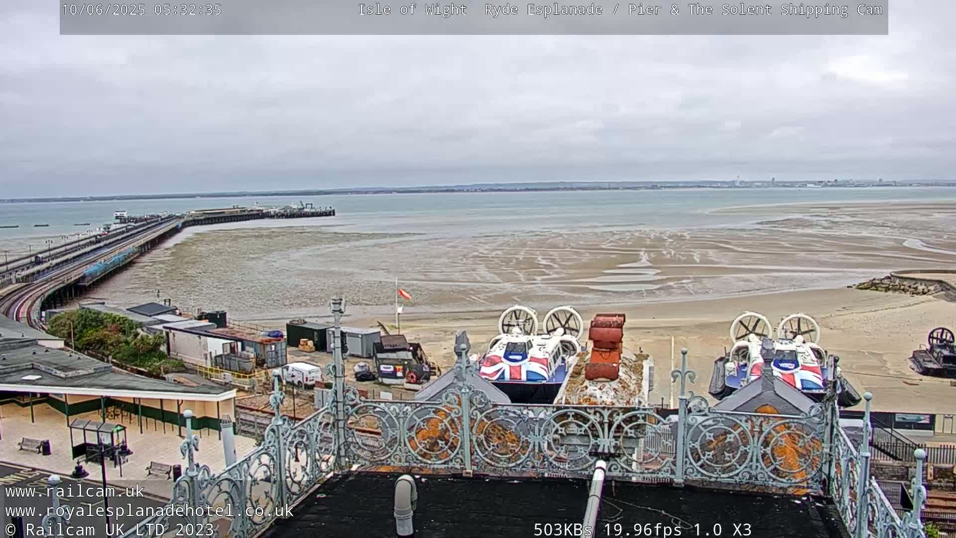 Ryde Pier & Beach Live Cam -Isle Of Wight, South East, England, United Kingdom