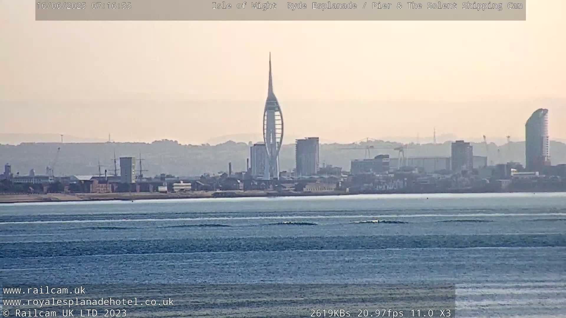 Ryde Pier & Beach Live Cam -Isle Of Wight, South East, England, United Kingdom
