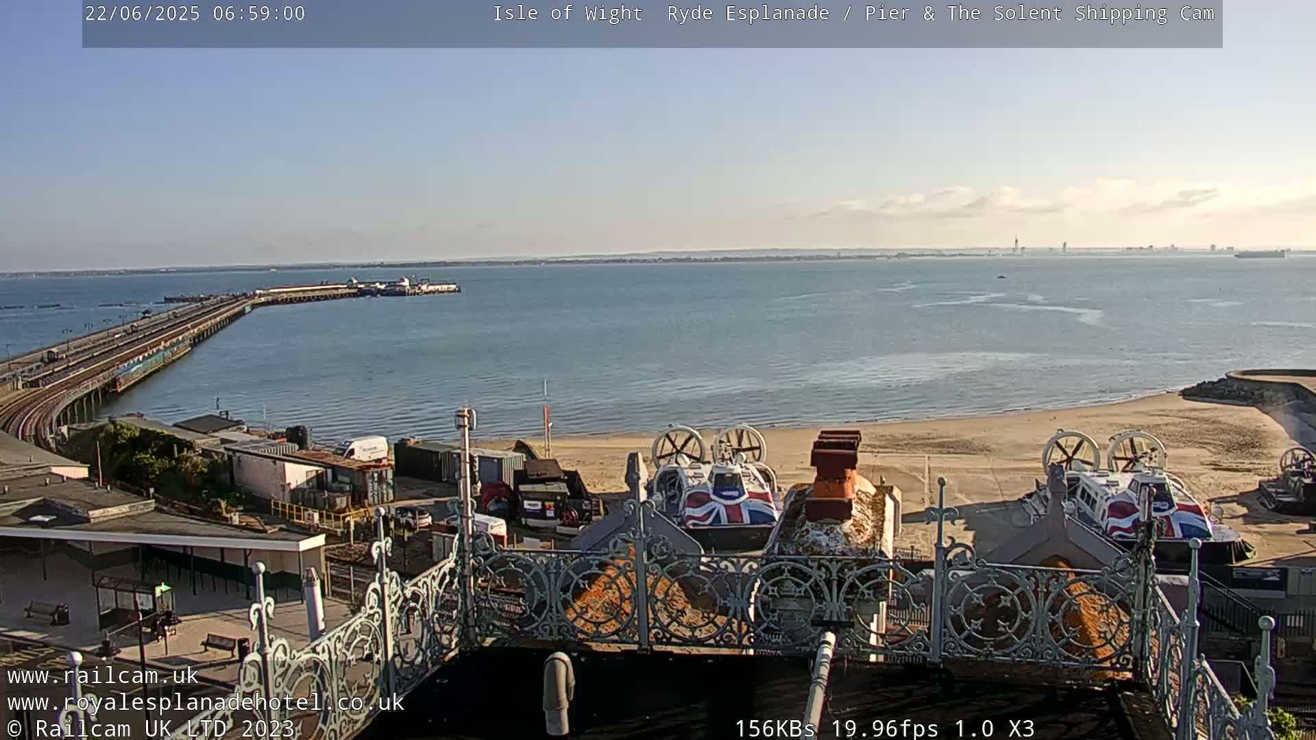 Ryde Pier & Beach Live Cam -Isle Of Wight, South East, England, United Kingdom