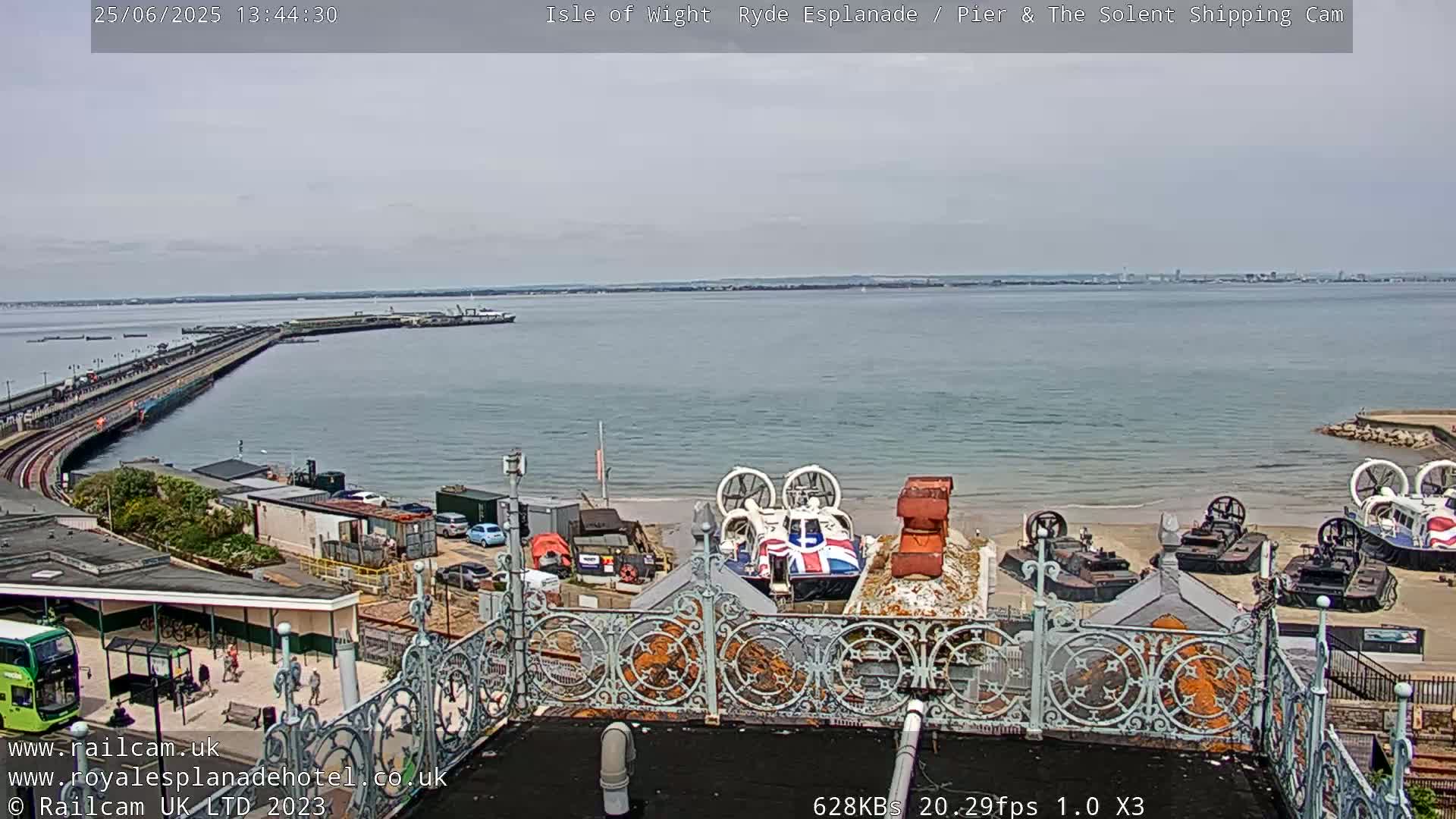 Ryde Pier & Beach Live Cam -Isle Of Wight, South East, England, United Kingdom