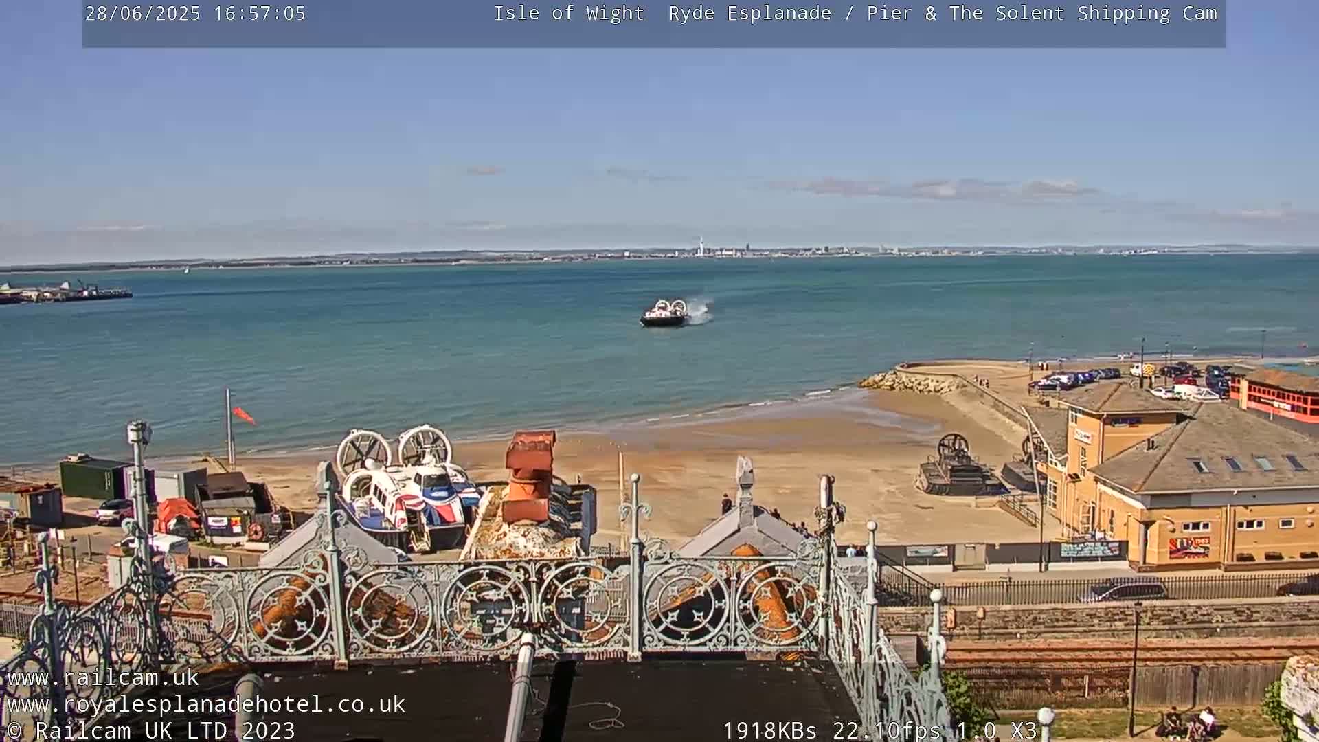 Ryde Pier & Beach Live Cam -Isle Of Wight, South East, England, United Kingdom
