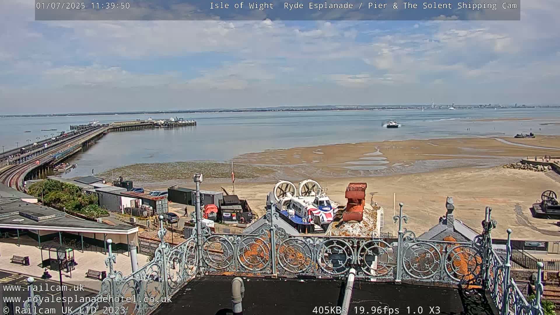 Ryde Pier & Beach Live Cam -Isle Of Wight, South East, England, United Kingdom