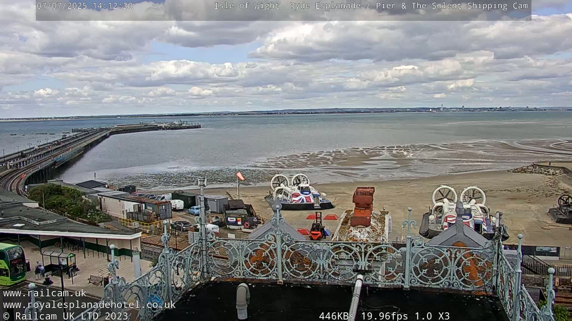 Ryde Pier & Beach Live Cam -Isle Of Wight, South East, England, United Kingdom