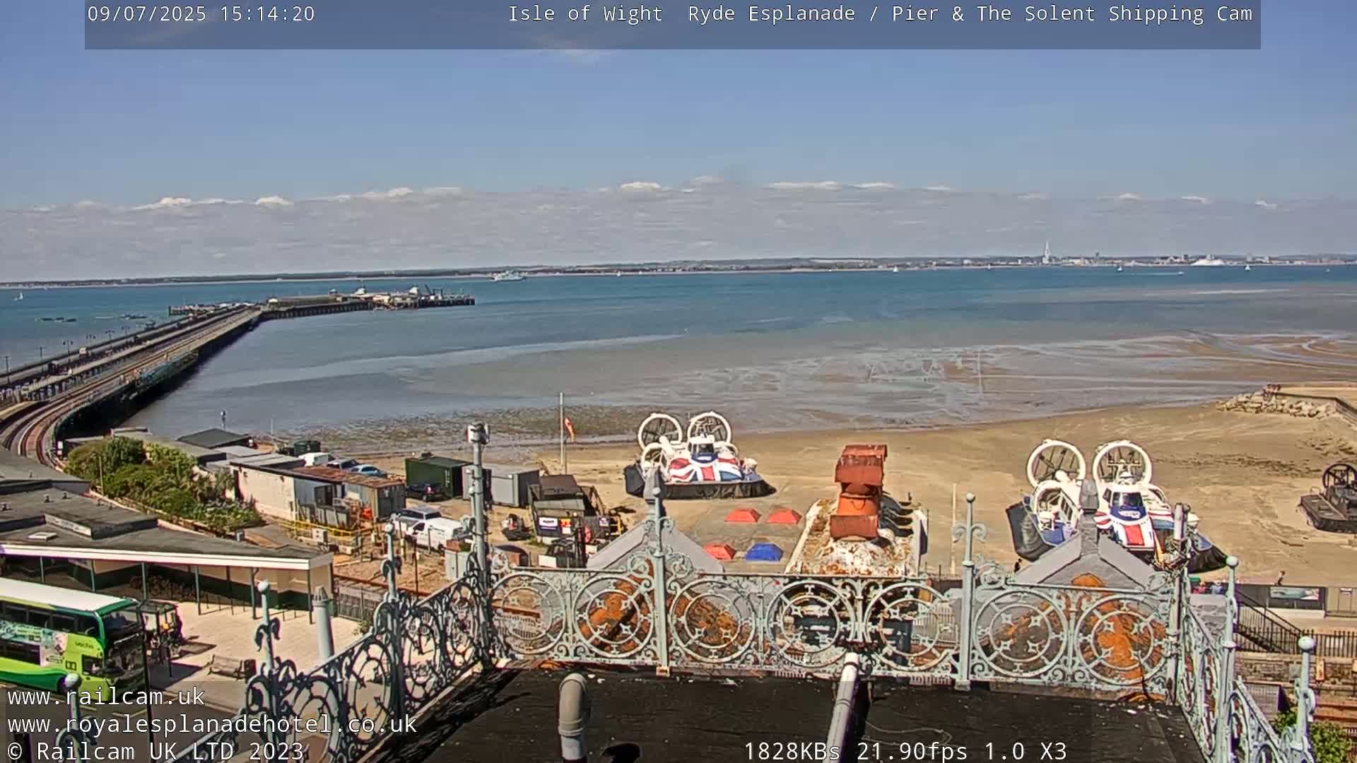 Ryde Pier & Beach Live Cam -Isle Of Wight, South East, England, United Kingdom