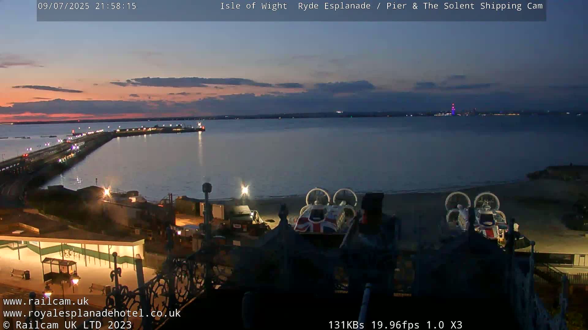 Ryde Pier & Beach Live Cam -Isle Of Wight, South East, England, United Kingdom
