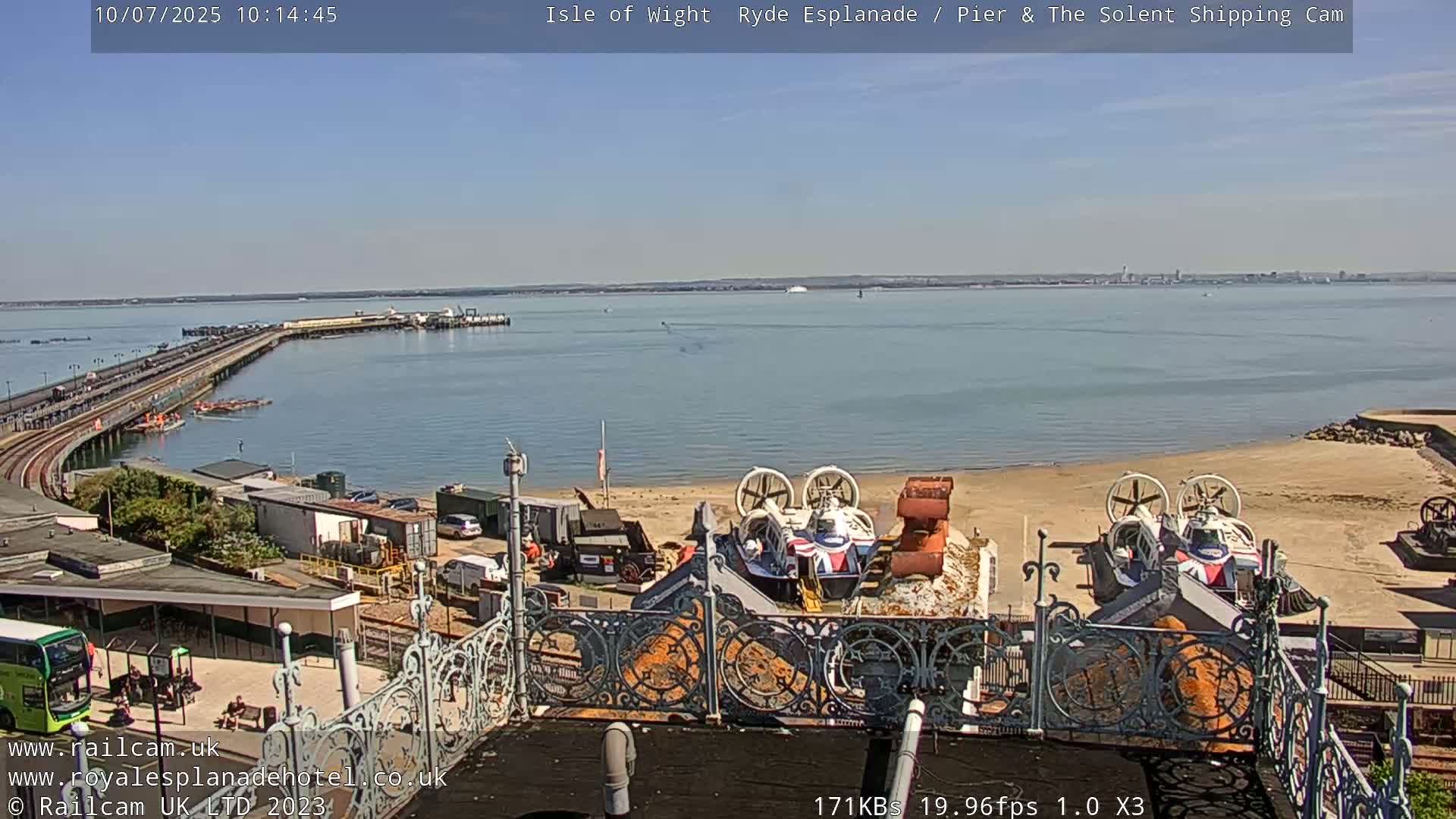 Ryde Pier & Beach Live Cam -Isle Of Wight, South East, England, United Kingdom