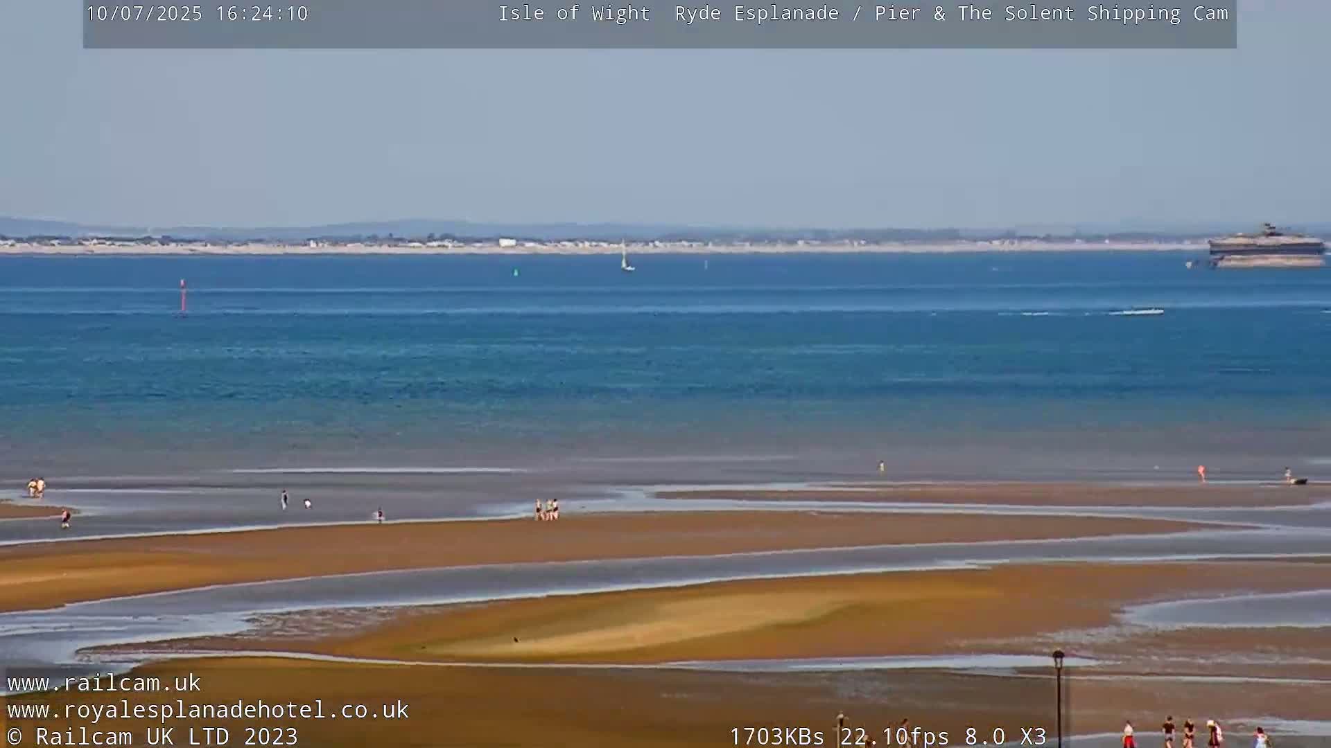 Ryde Pier & Beach Live Cam -Isle Of Wight, South East, England, United Kingdom