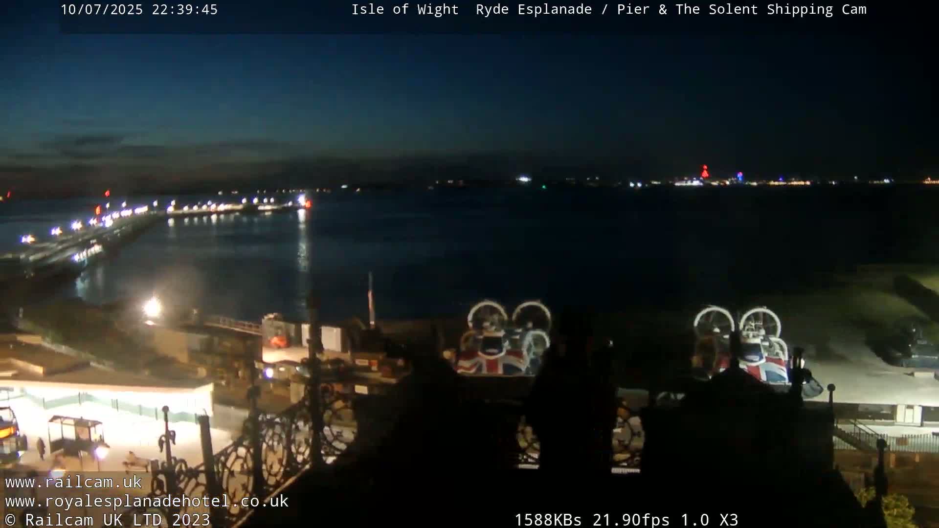 Ryde Pier & Beach Live Cam -Isle Of Wight, South East, England, United Kingdom