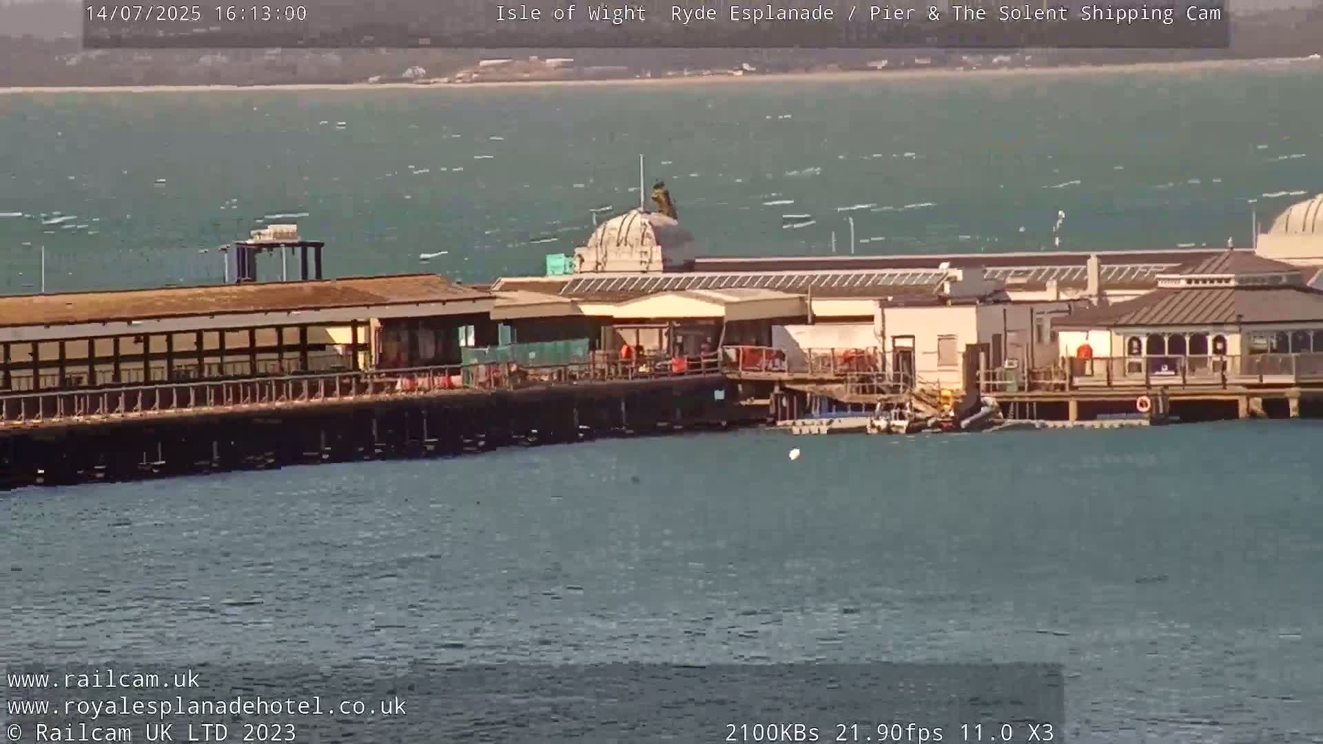 Ryde Pier & Beach Live Cam -Isle Of Wight, South East, England, United Kingdom