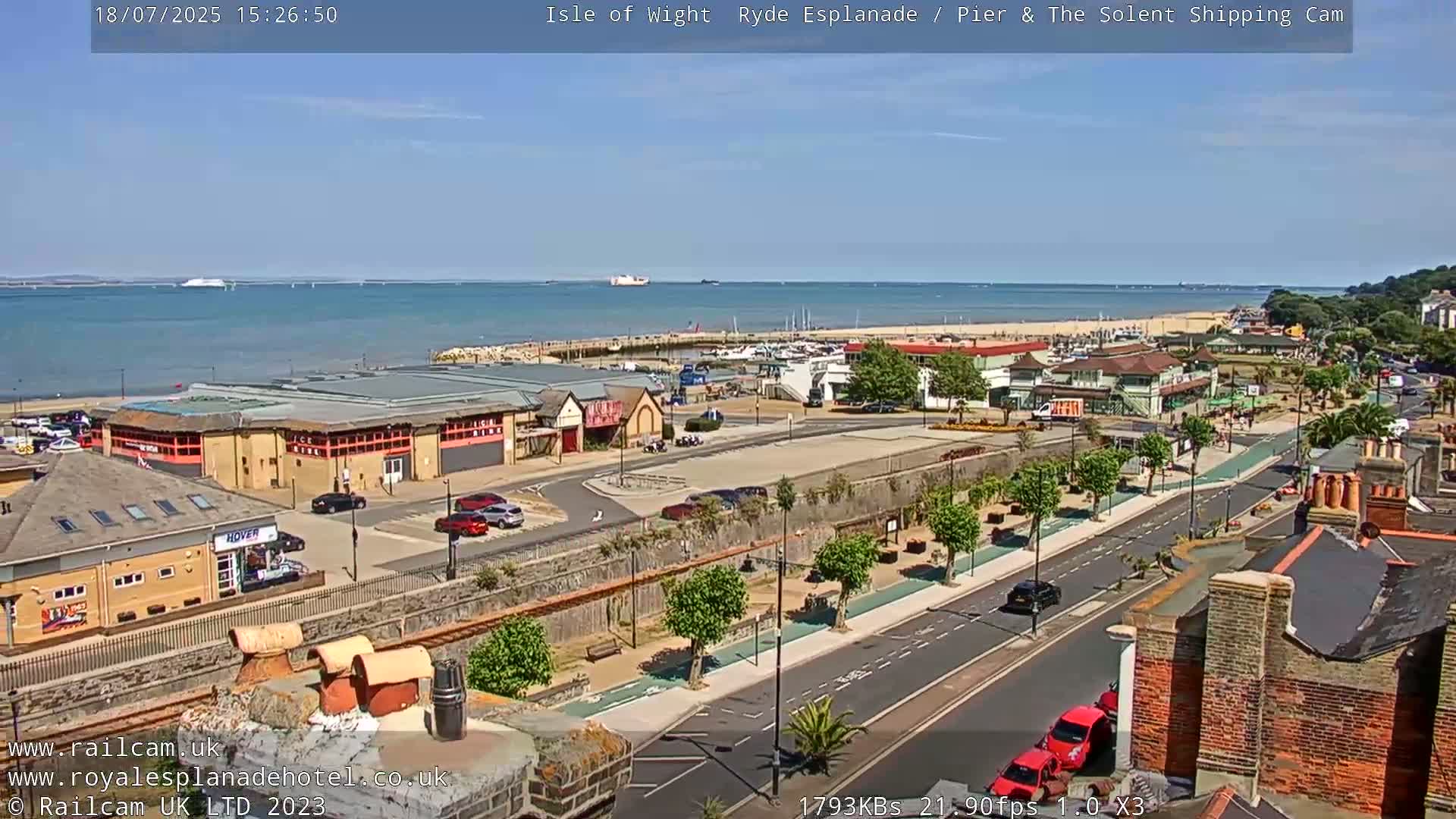 Ryde Pier & Beach Live Cam -Isle Of Wight, South East, England, United Kingdom