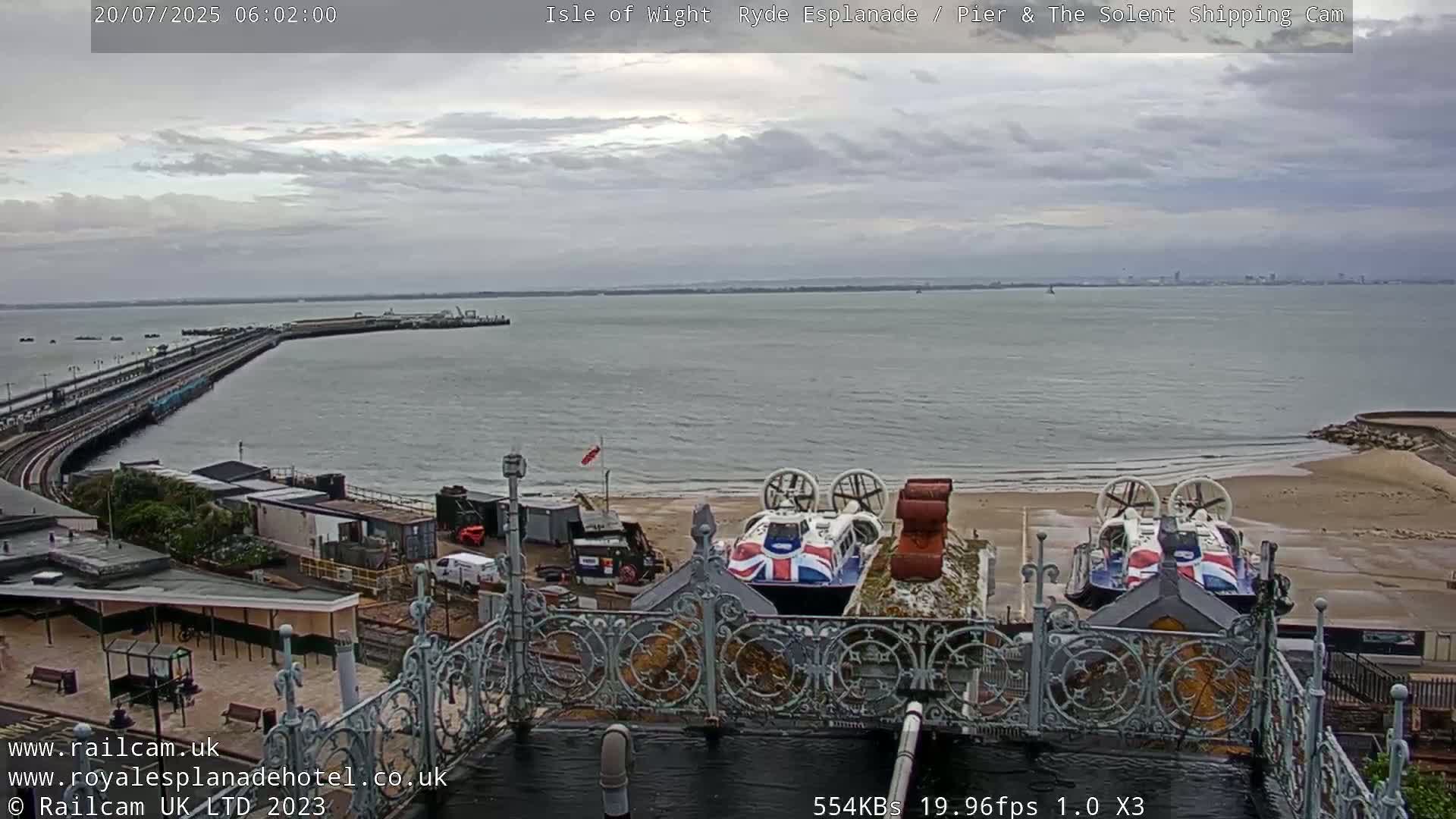 Ryde Pier & Beach Live Cam -Isle Of Wight, South East, England, United Kingdom
