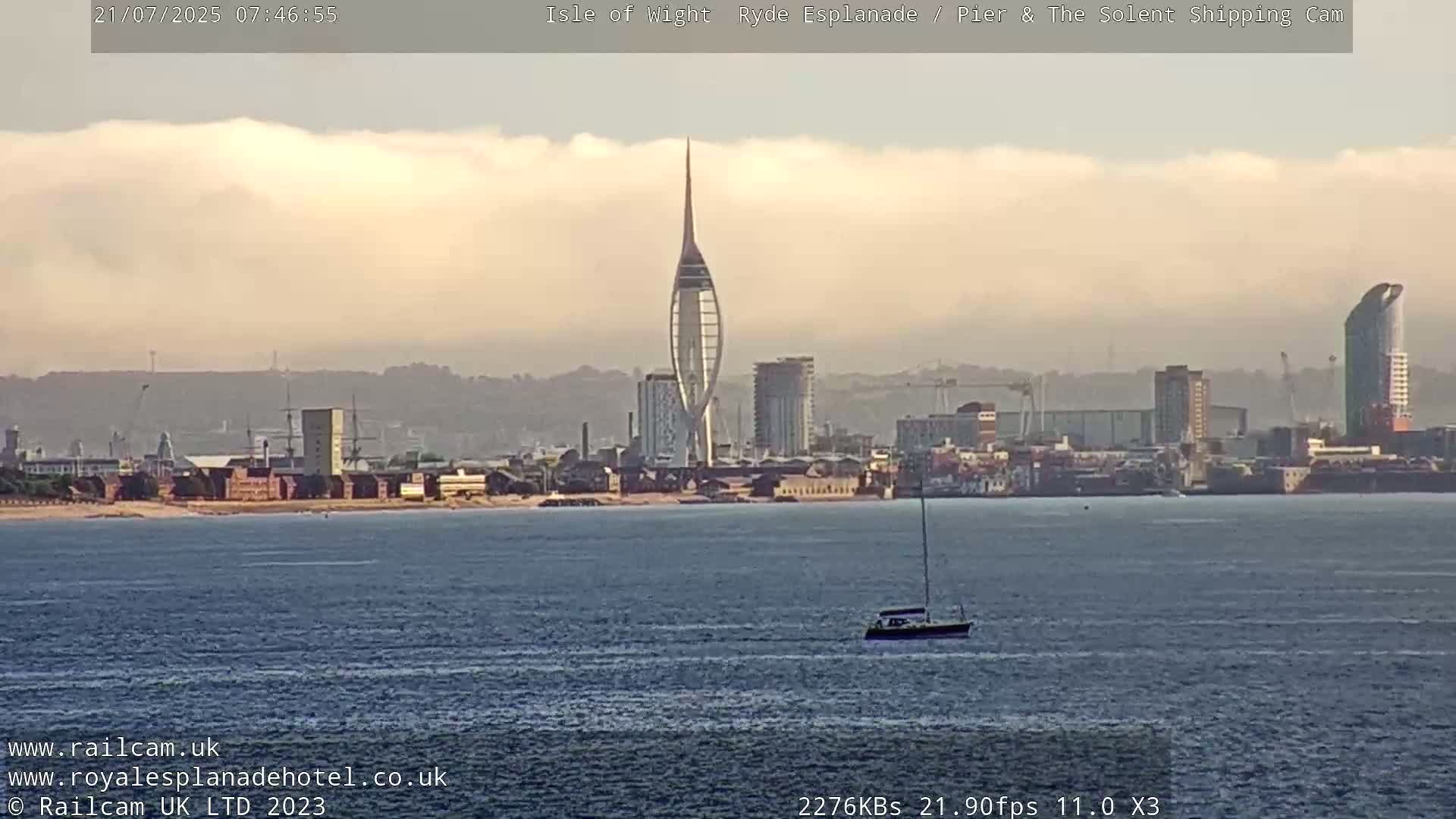 Ryde Pier & Beach Live Cam -Isle Of Wight, South East, England, United Kingdom