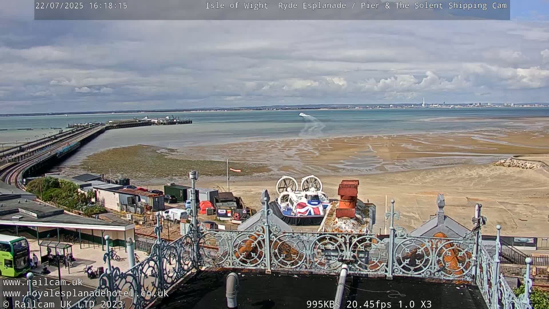 Ryde Pier & Beach Live Cam -Isle Of Wight, South East, England, United Kingdom