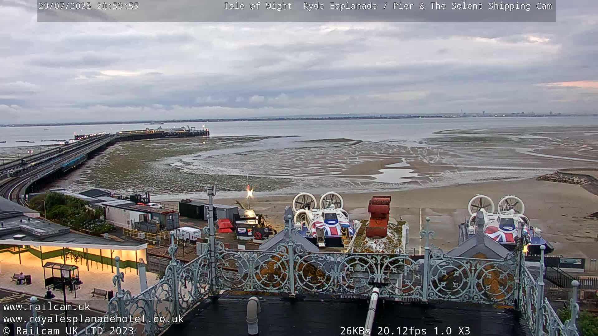 Ryde Pier & Beach Live Cam -Isle Of Wight, South East, England, United Kingdom