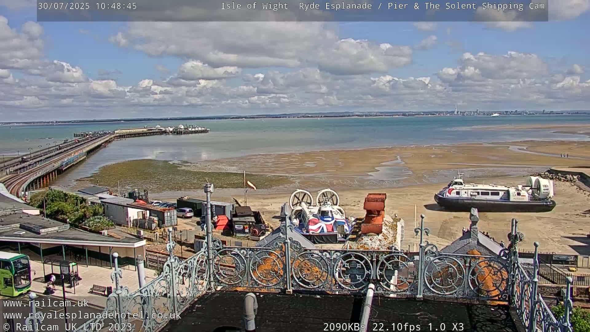 Ryde Pier & Beach Live Cam -Isle Of Wight, South East, England, United Kingdom