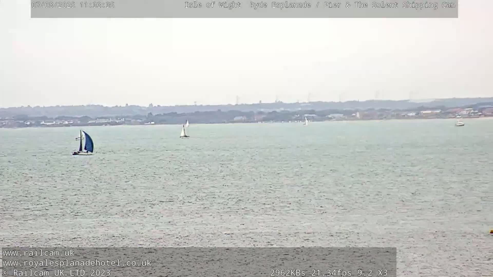 Ryde Pier & Beach Live Cam -Isle Of Wight, South East, England, United Kingdom