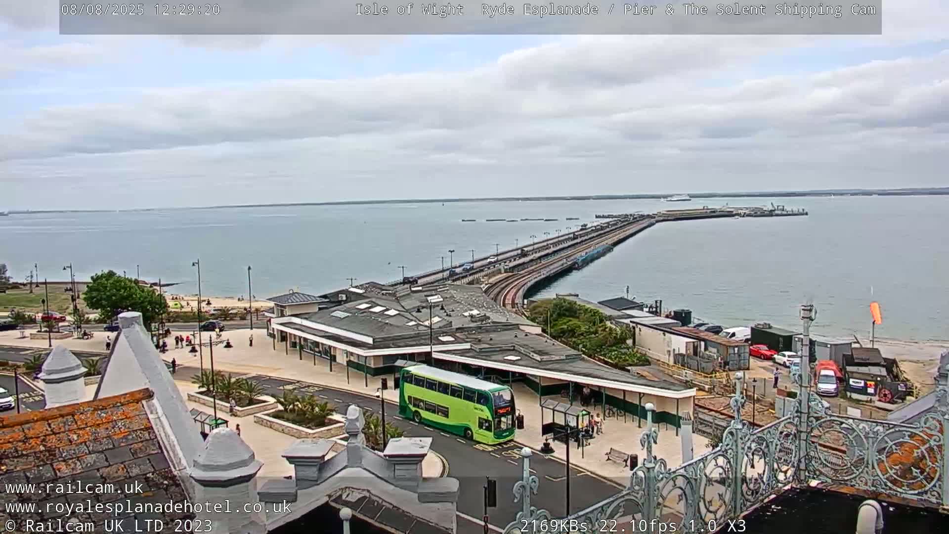 Ryde Pier & Beach Live Cam -Isle Of Wight, South East, England, United Kingdom
