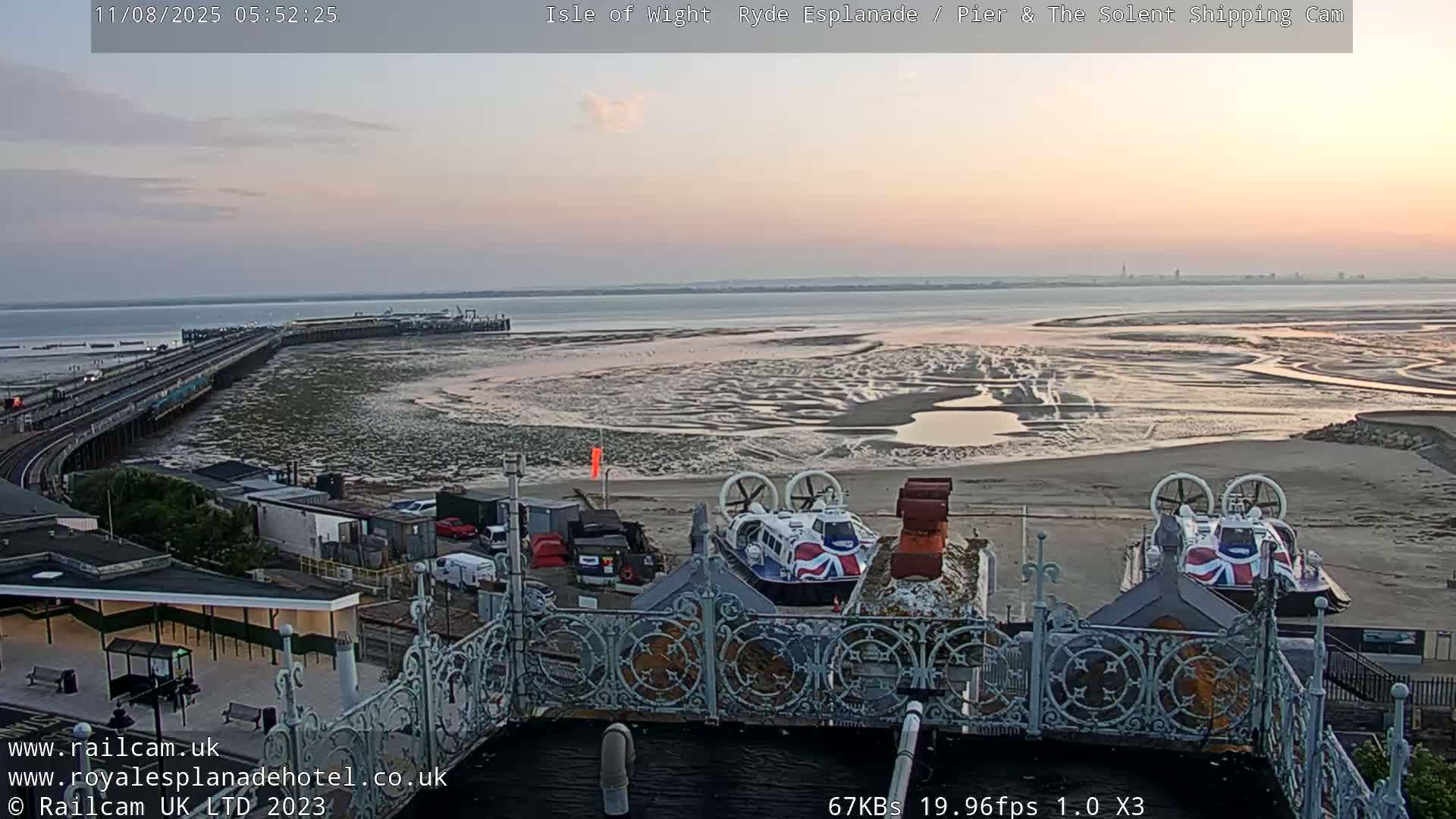 Ryde Pier & Beach Live Cam -Isle Of Wight, South East, England, United Kingdom