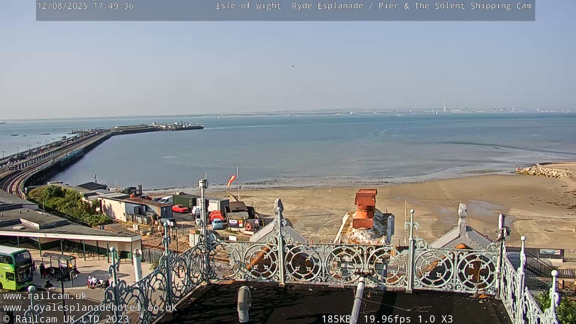 Ryde Pier & Beach Live Cam -Isle Of Wight, South East, England, United Kingdom