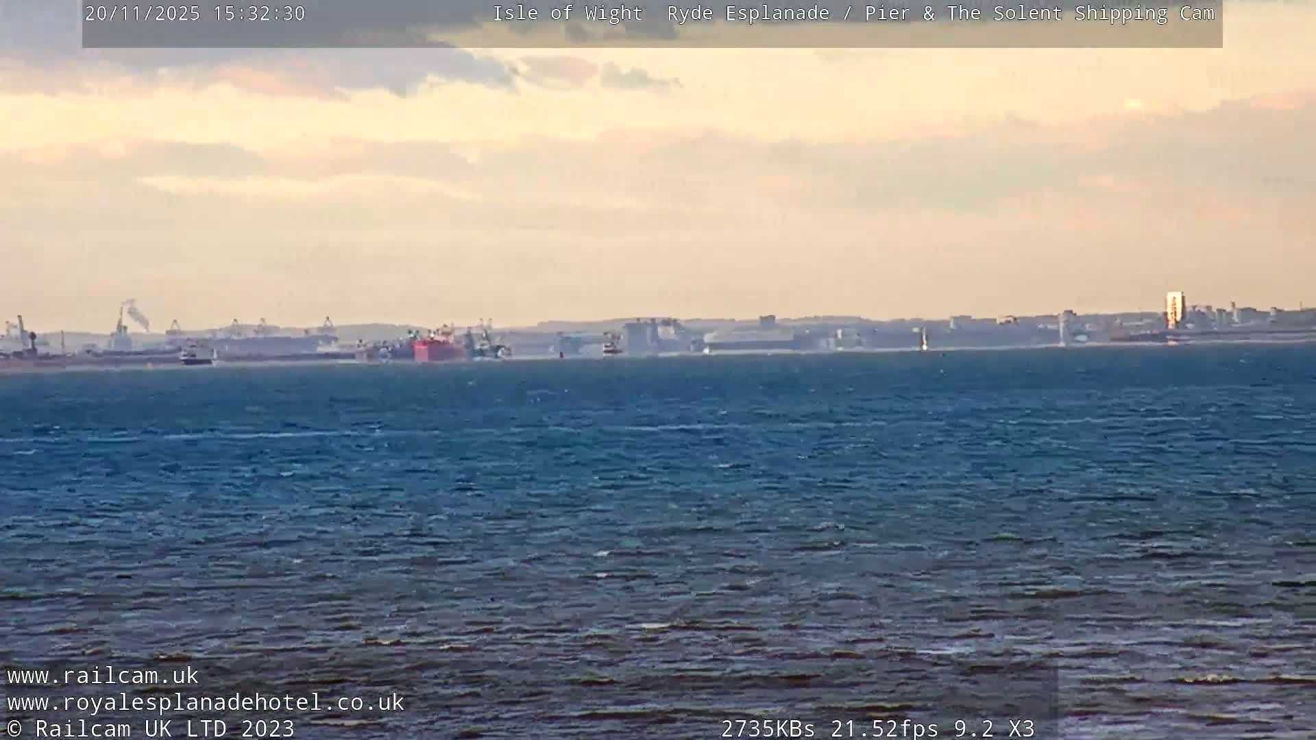 Ryde Pier & Beach Live Cam -Isle Of Wight, South East, England, United Kingdom