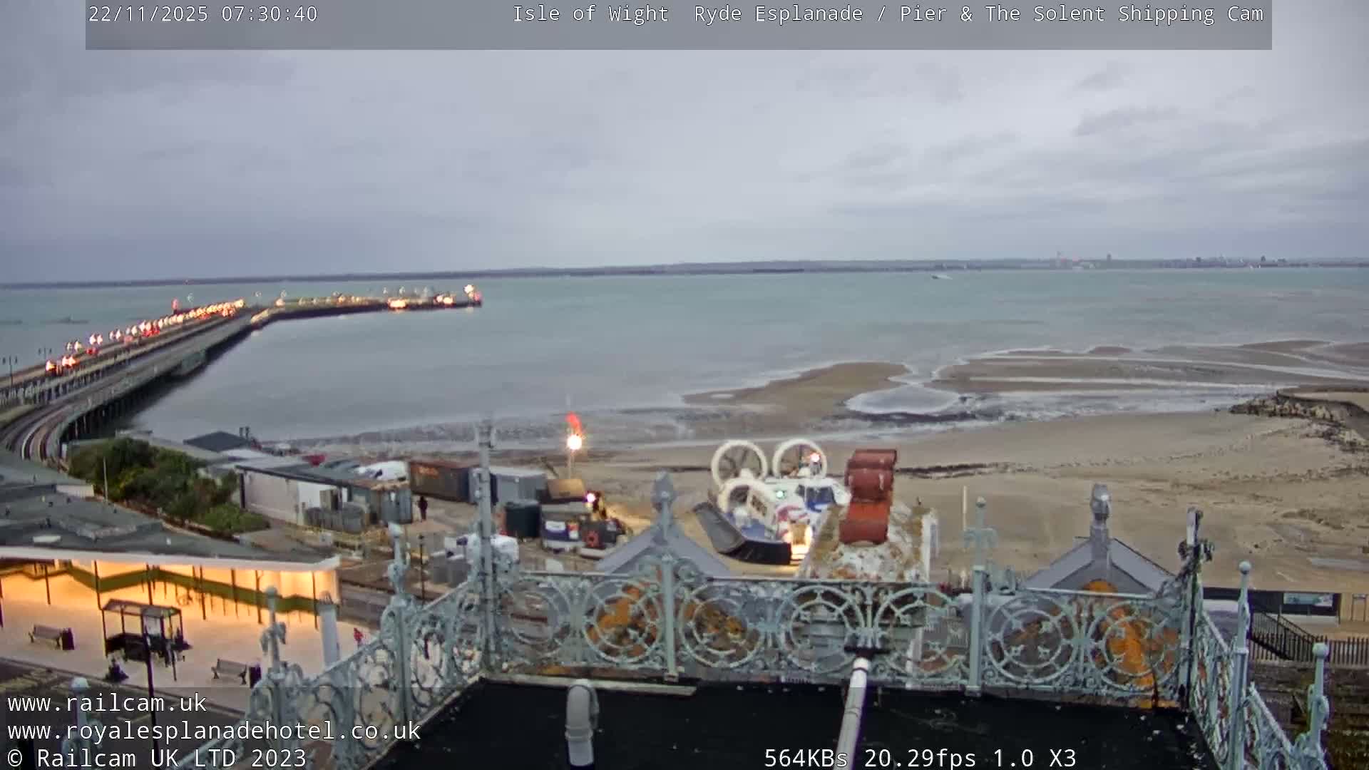 Ryde Pier & Beach Live Cam -Isle Of Wight, South East, England, United Kingdom