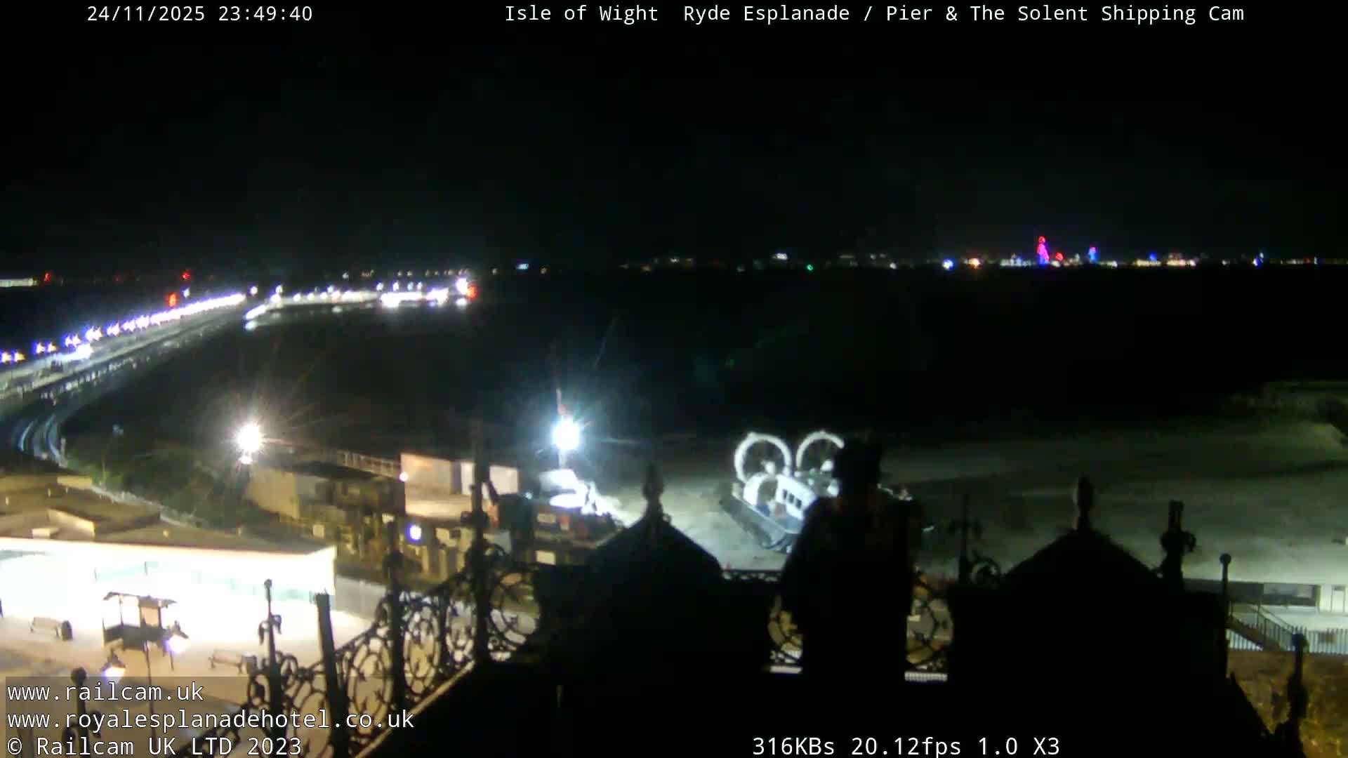 Ryde Pier & Beach Live Cam -Isle Of Wight, South East, England, United Kingdom