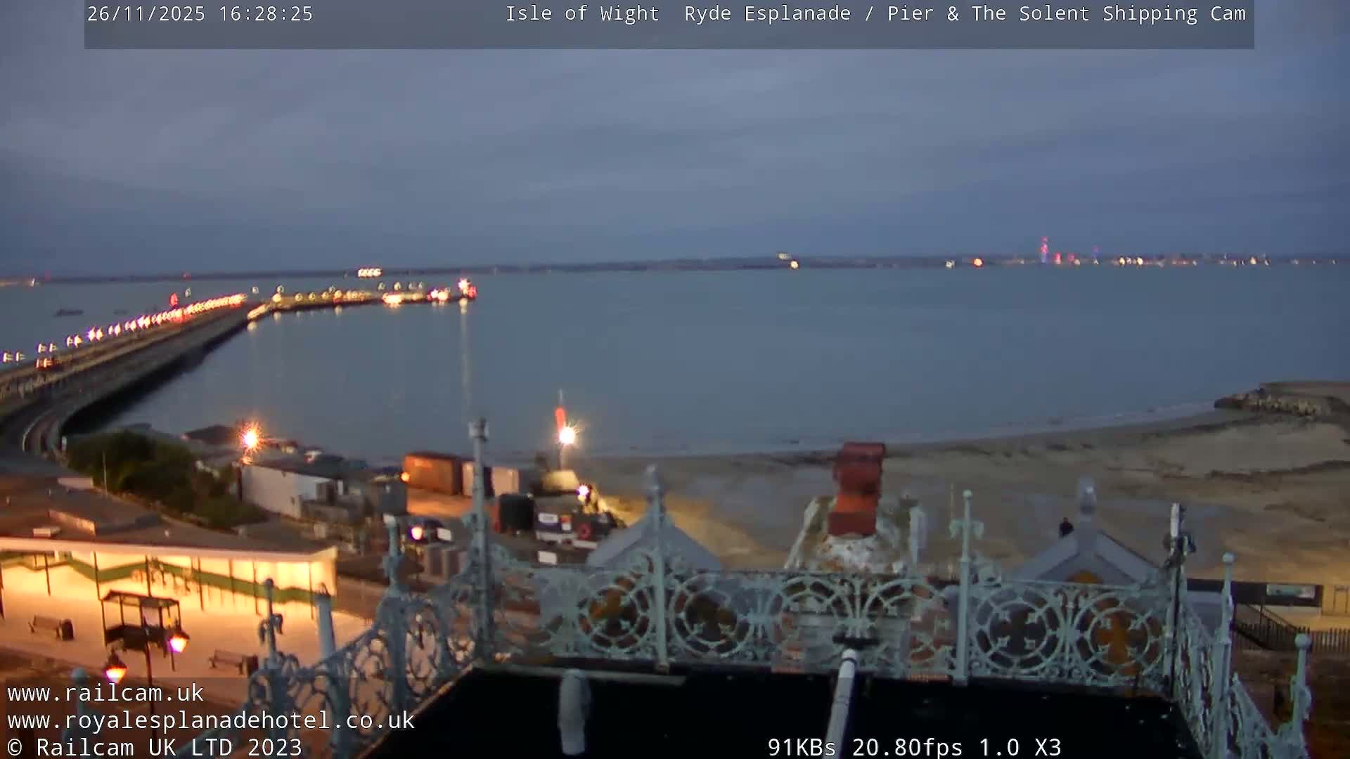 Ryde Pier & Beach Live Cam -Isle Of Wight, South East, England, United Kingdom