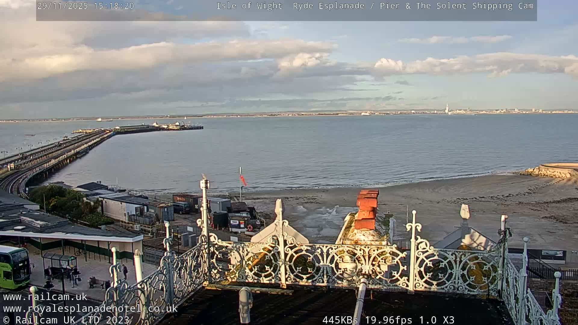 Ryde Pier & Beach Live Cam -Isle Of Wight, South East, England, United Kingdom