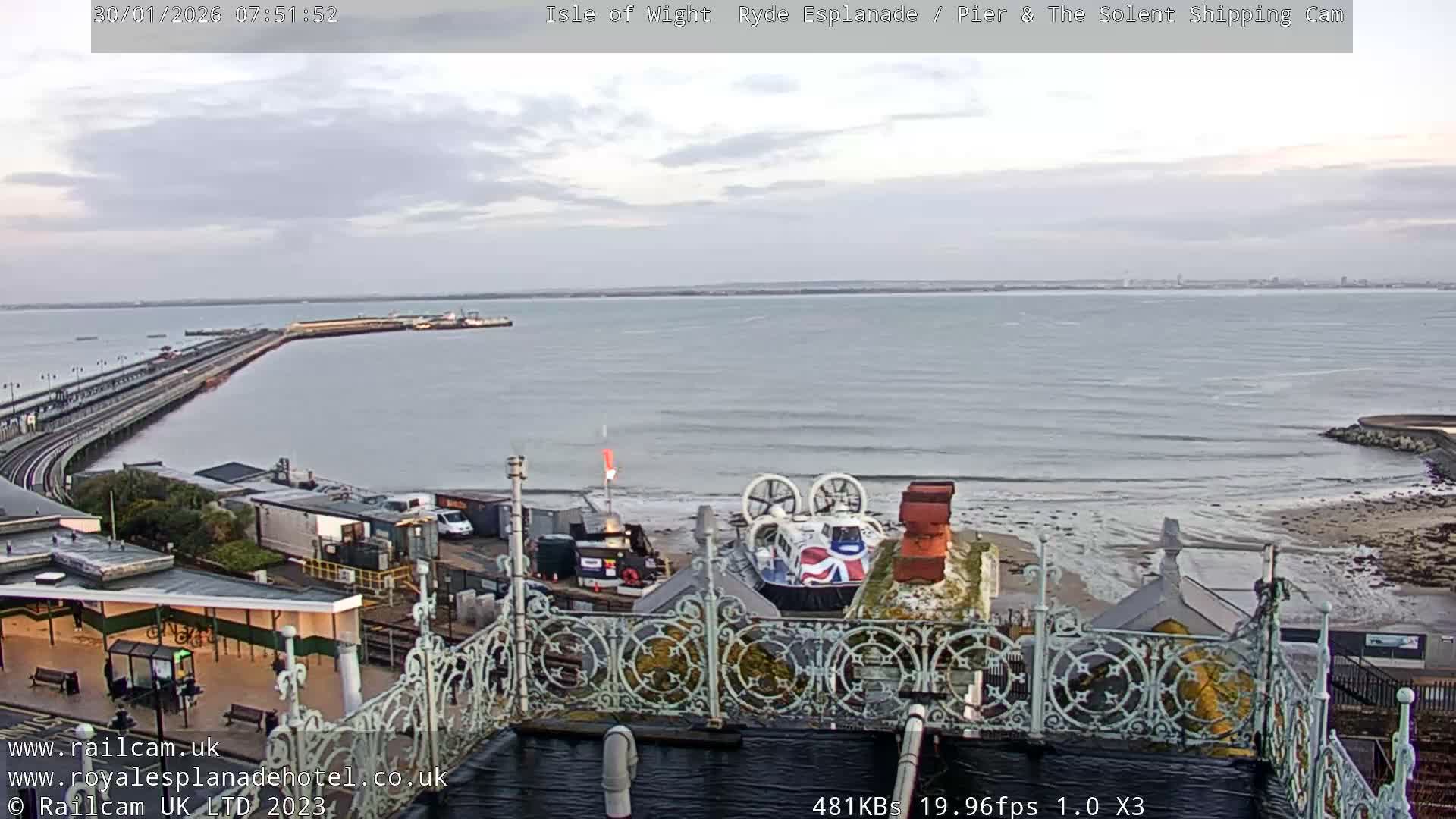 Ryde Pier & Beach Live Cam -Isle Of Wight, South East, England, United Kingdom