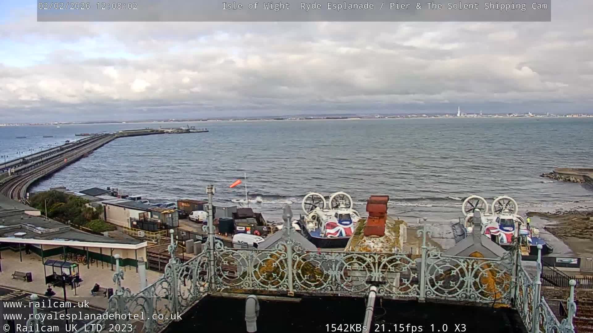 Ryde Pier & Beach Live Cam -Isle Of Wight, South East, England, United Kingdom