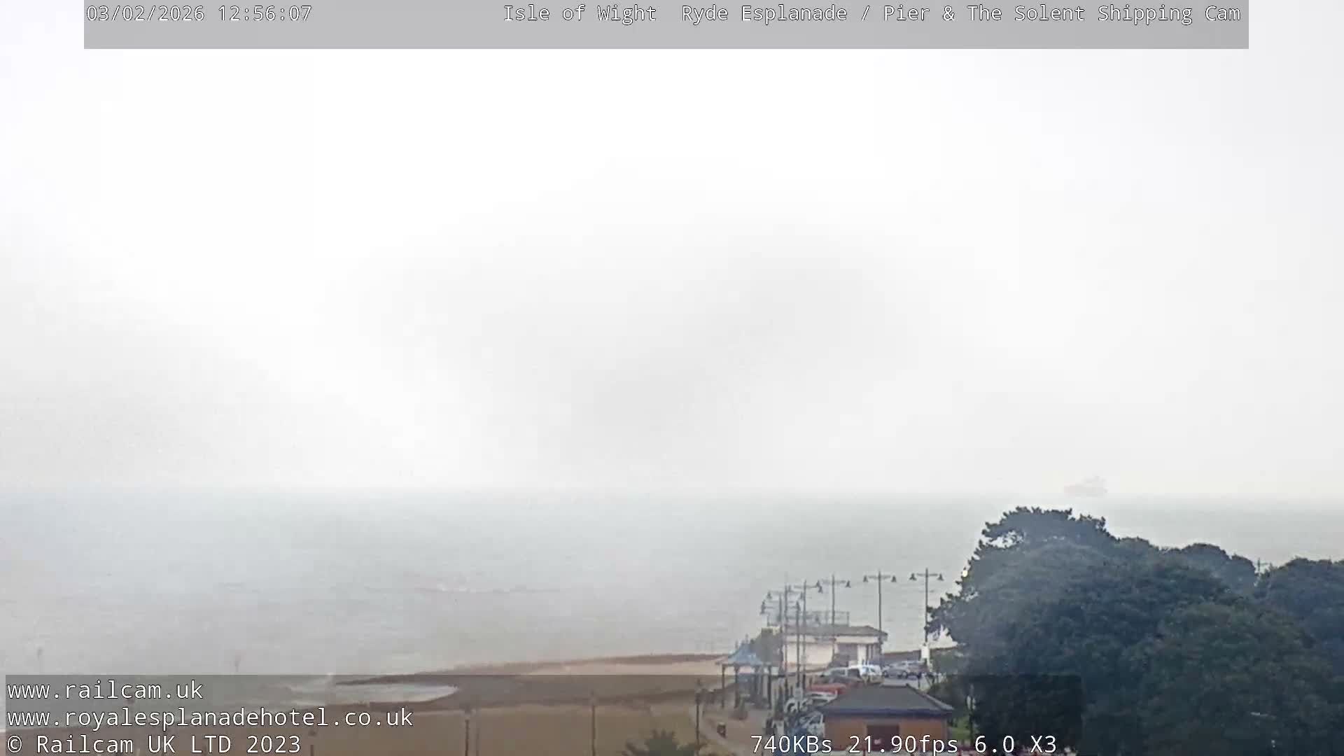 Ryde Pier & Beach Live Cam -Isle Of Wight, South East, England, United Kingdom