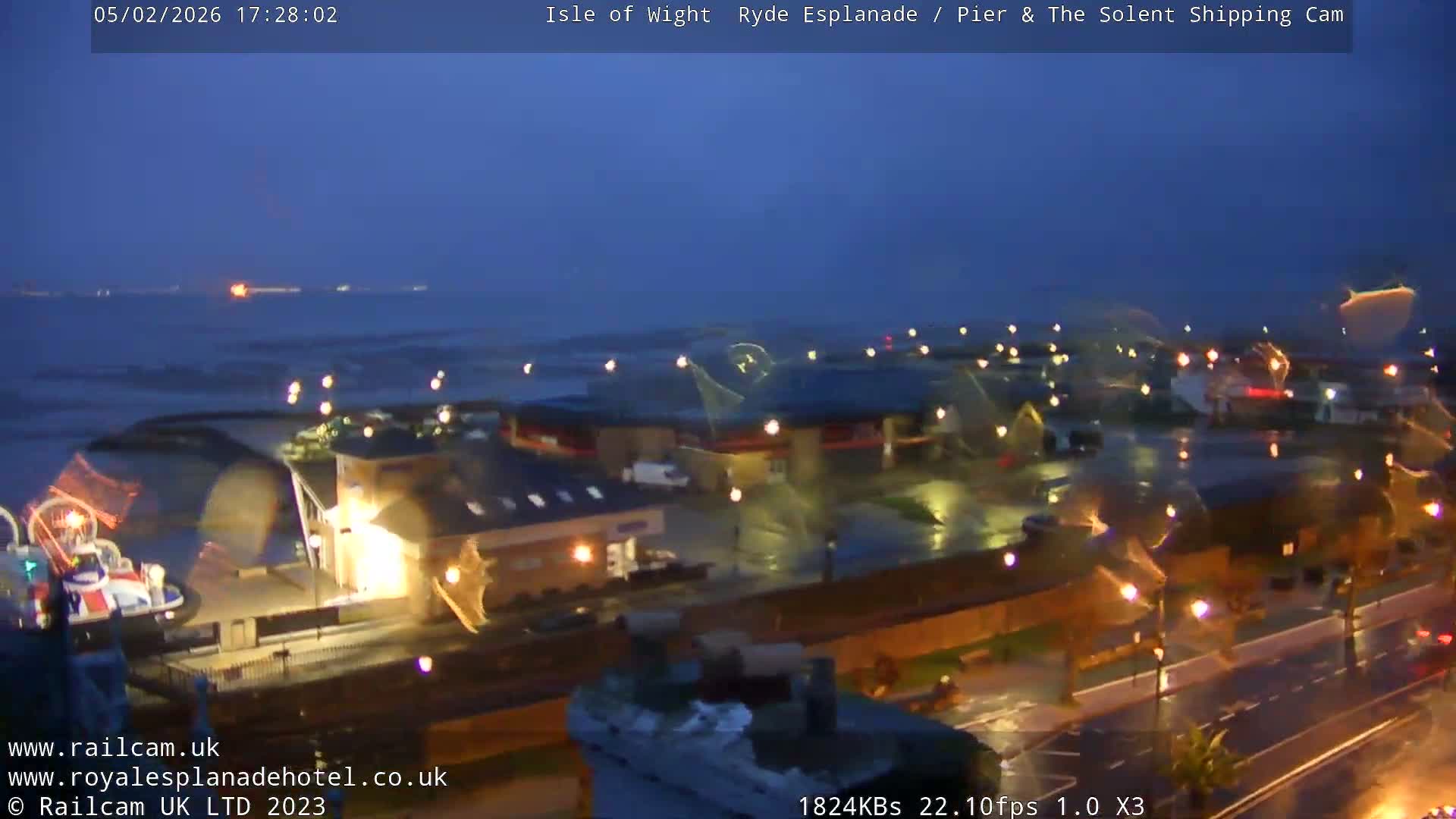 Ryde Pier & Beach Live Cam -Isle Of Wight, South East, England, United Kingdom
