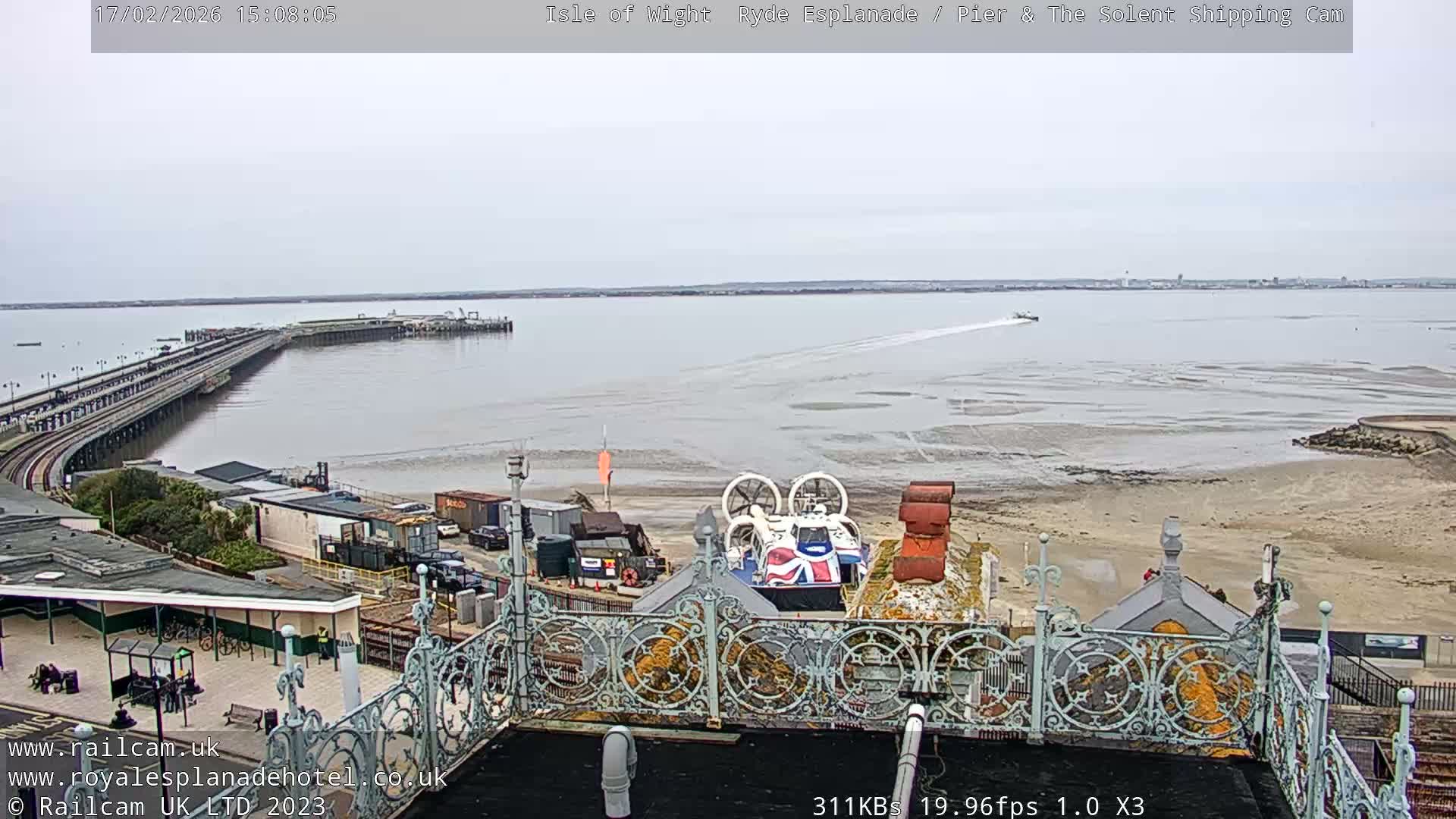 Ryde Pier & Beach Live Cam -Isle Of Wight, South East, England, United Kingdom