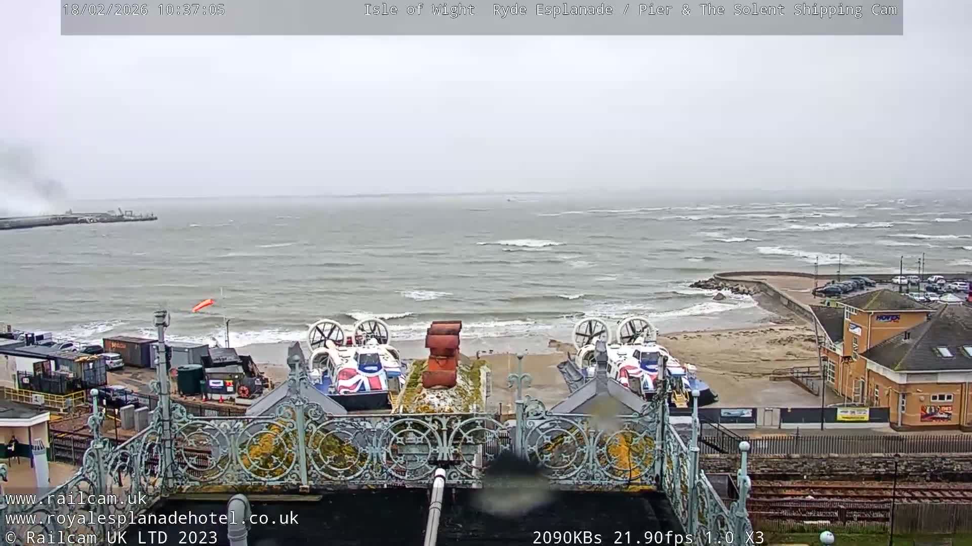 Ryde Pier & Beach Live Cam -Isle Of Wight, South East, England, United Kingdom