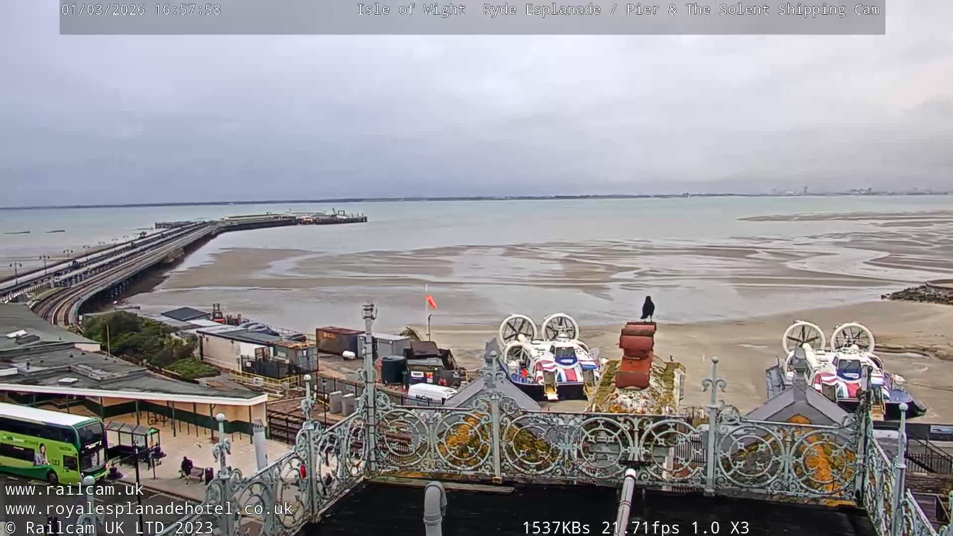 Ryde Pier & Beach Live Cam -Isle Of Wight, South East, England, United Kingdom