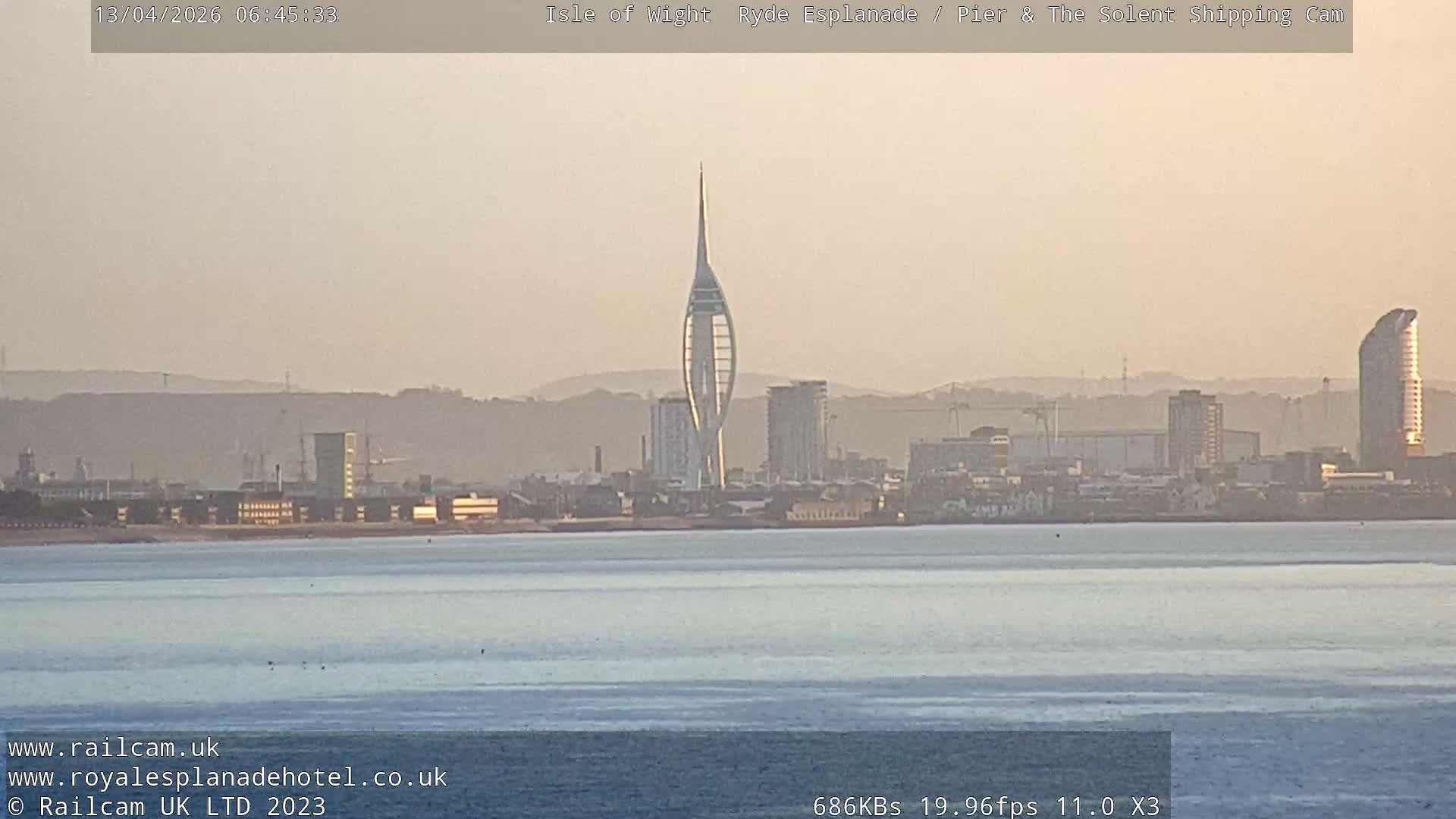 Ryde Pier & Beach Live Cam -Isle Of Wight, South East, England, United Kingdom