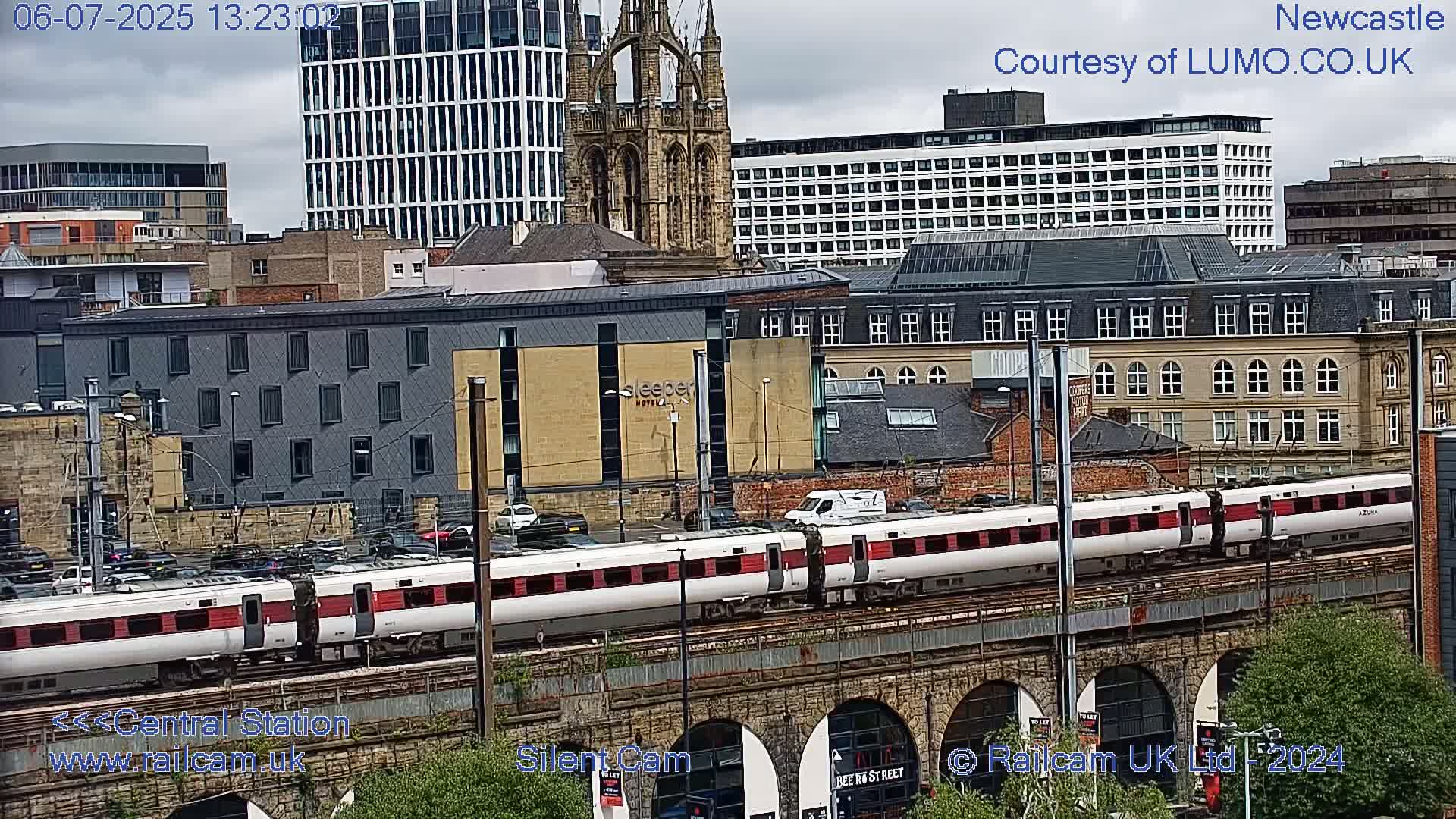 Newcastle upon Tyne Central Station Northeast Approach & Center Live Cam - Tyne and Wear, North East, England, United Kingdom