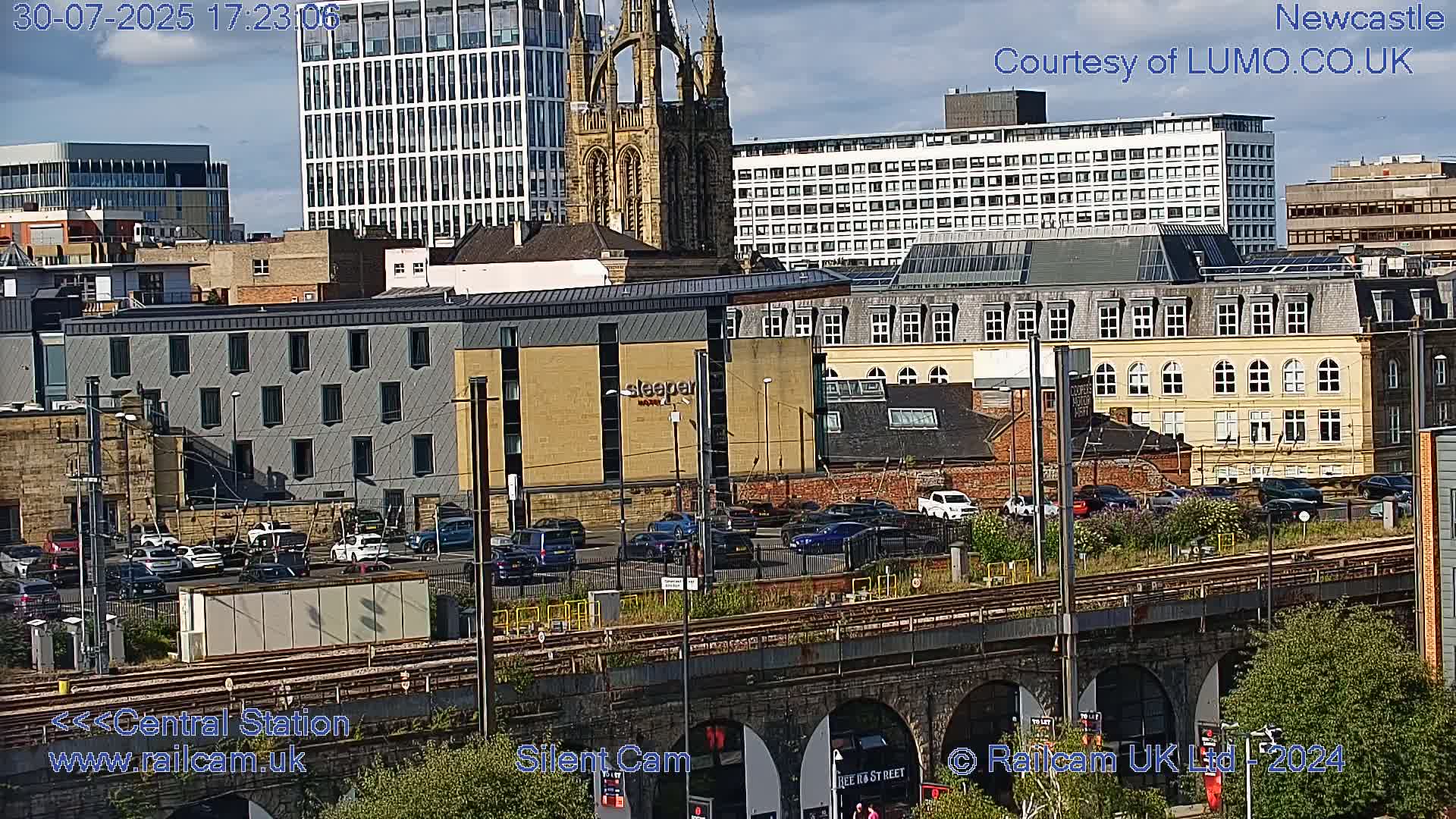 Newcastle upon Tyne Central Station Northeast Approach & Center Live Cam - Tyne and Wear, North East, England, United Kingdom