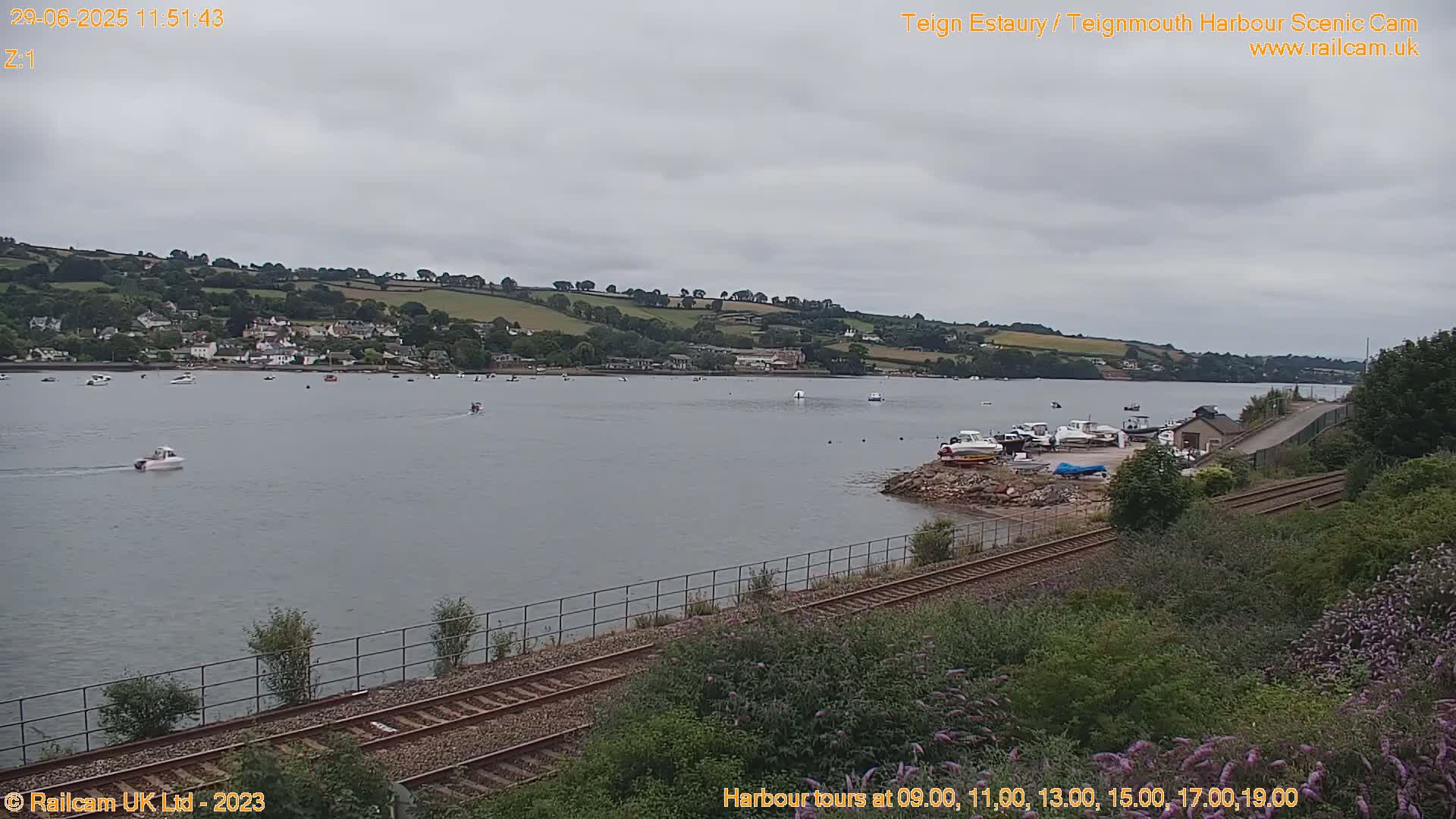 Teignmouth Harbour , Teign River & Shalton Village Live Cam - Teignbridge, Devon, South West, England, United Kingdom