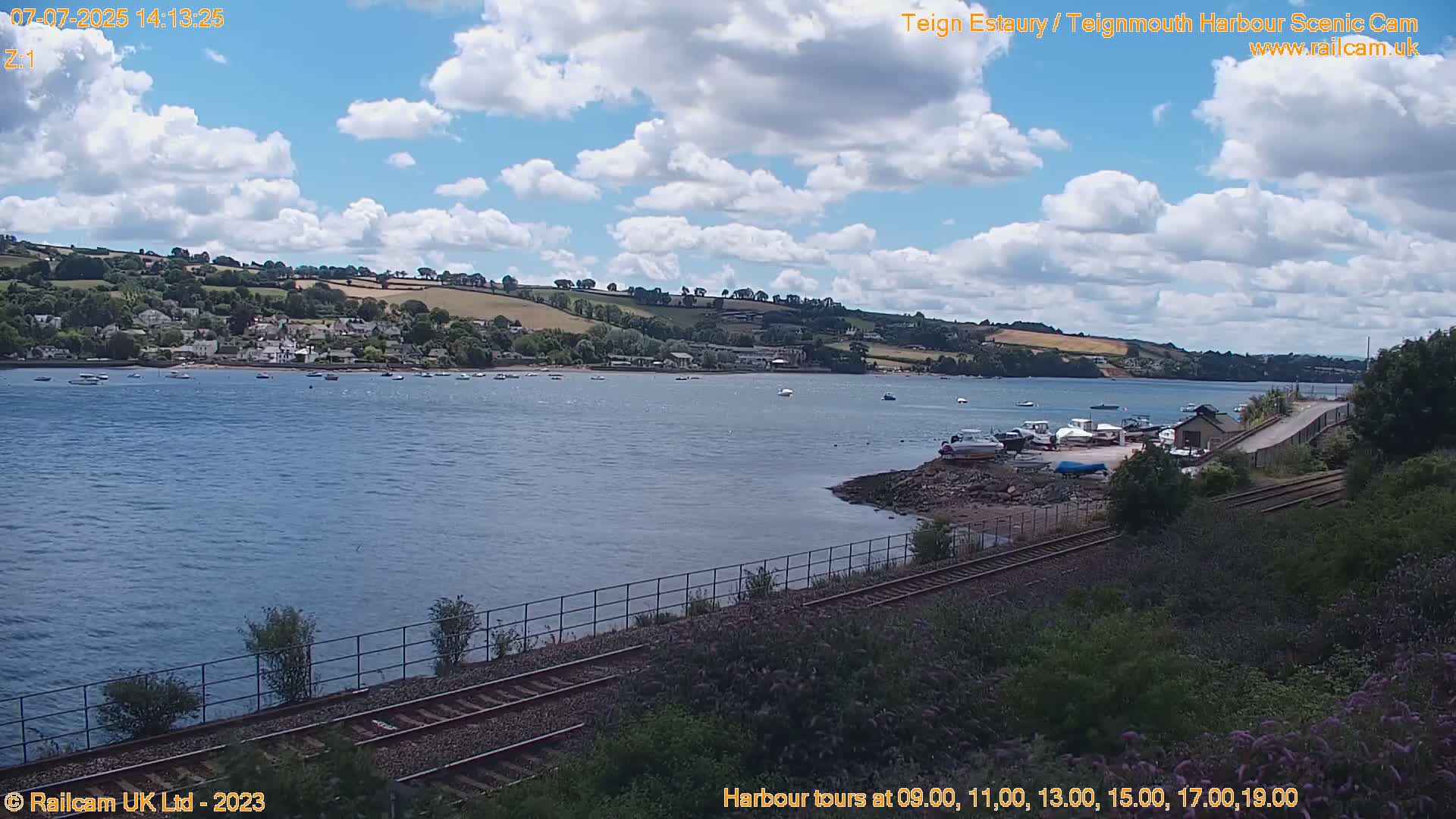 Teignmouth Harbour , Teign River & Shalton Village Live Cam - Teignbridge, Devon, South West, England, United Kingdom
