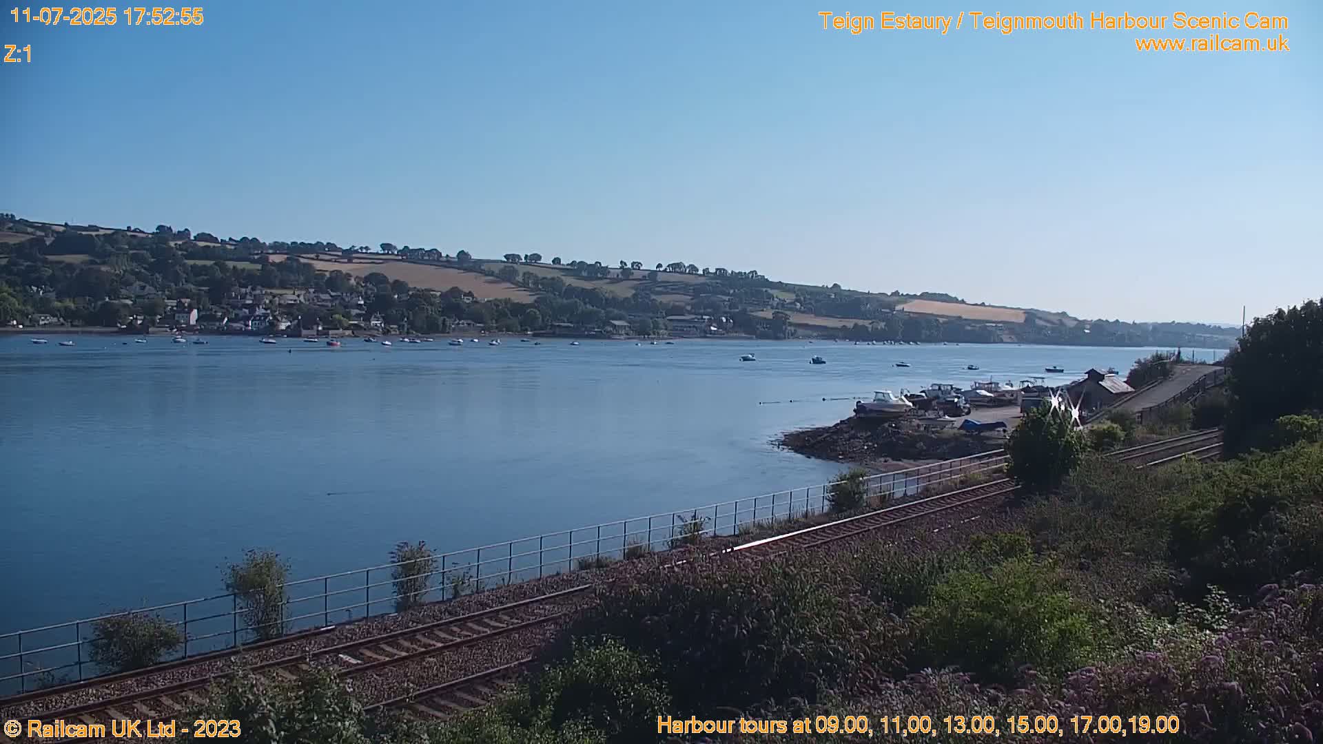 Teignmouth Harbour , Teign River & Shalton Village Live Cam - Teignbridge, Devon, South West, England, United Kingdom